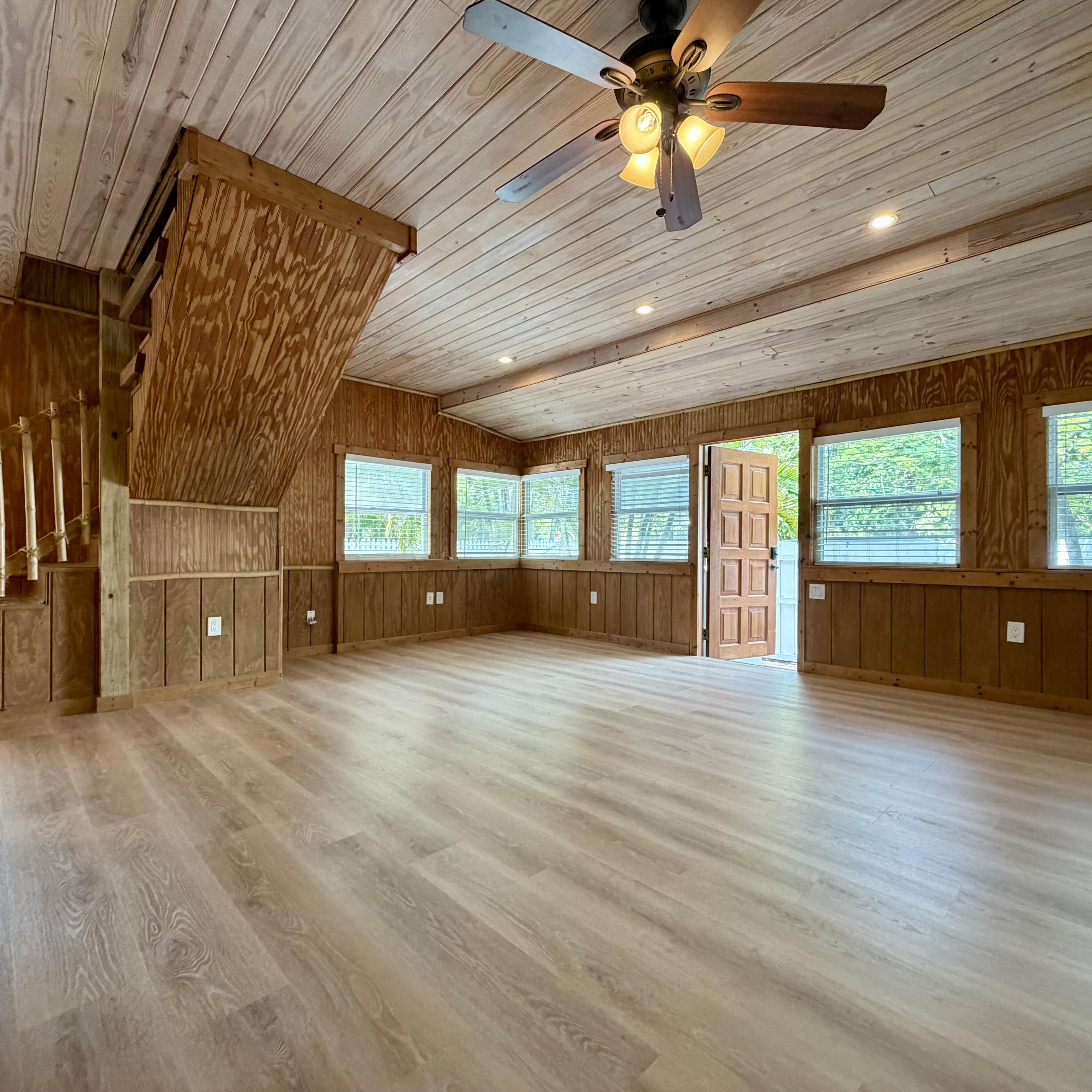 1222 Florida Street Property Photo 4
