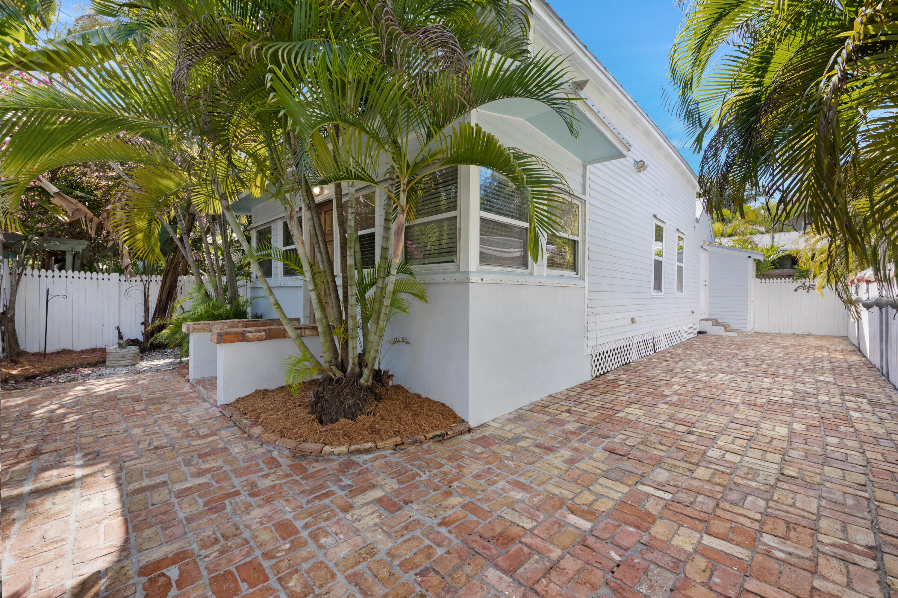 1222 Florida Street Property Photo 22