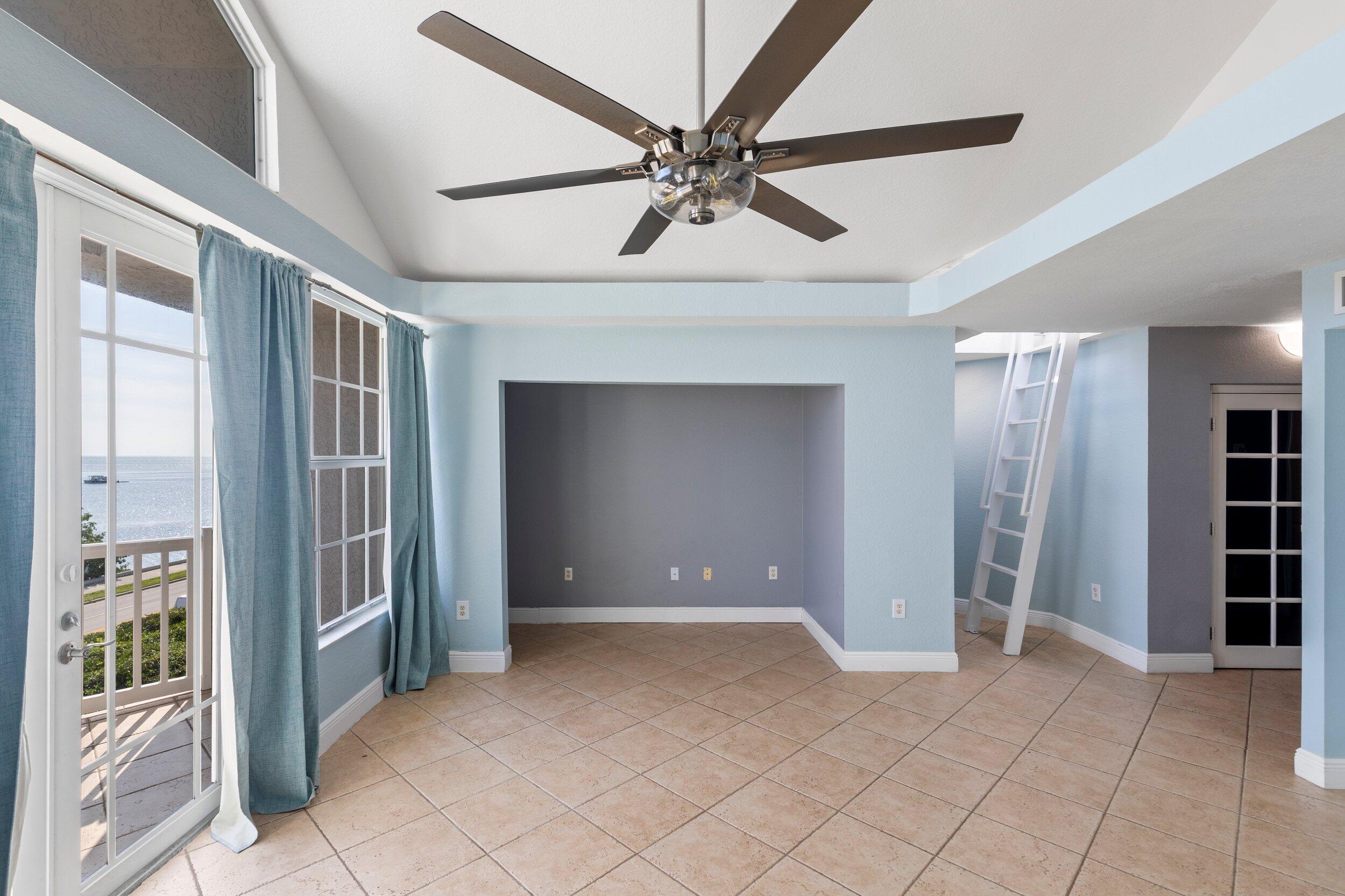 43 Seaside South Court Property Photo 17