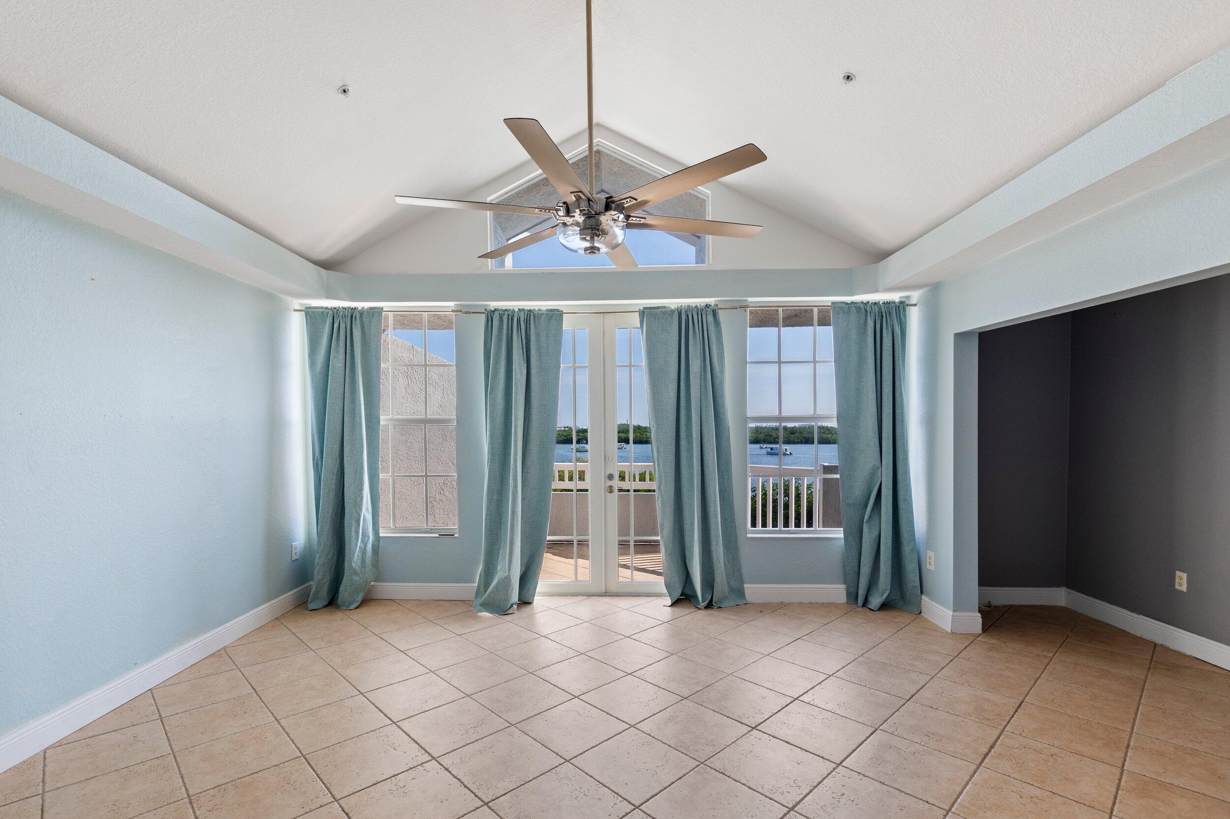 43 Seaside South Court Property Photo 19