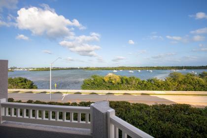 43 Seaside South Court Property Photo 21