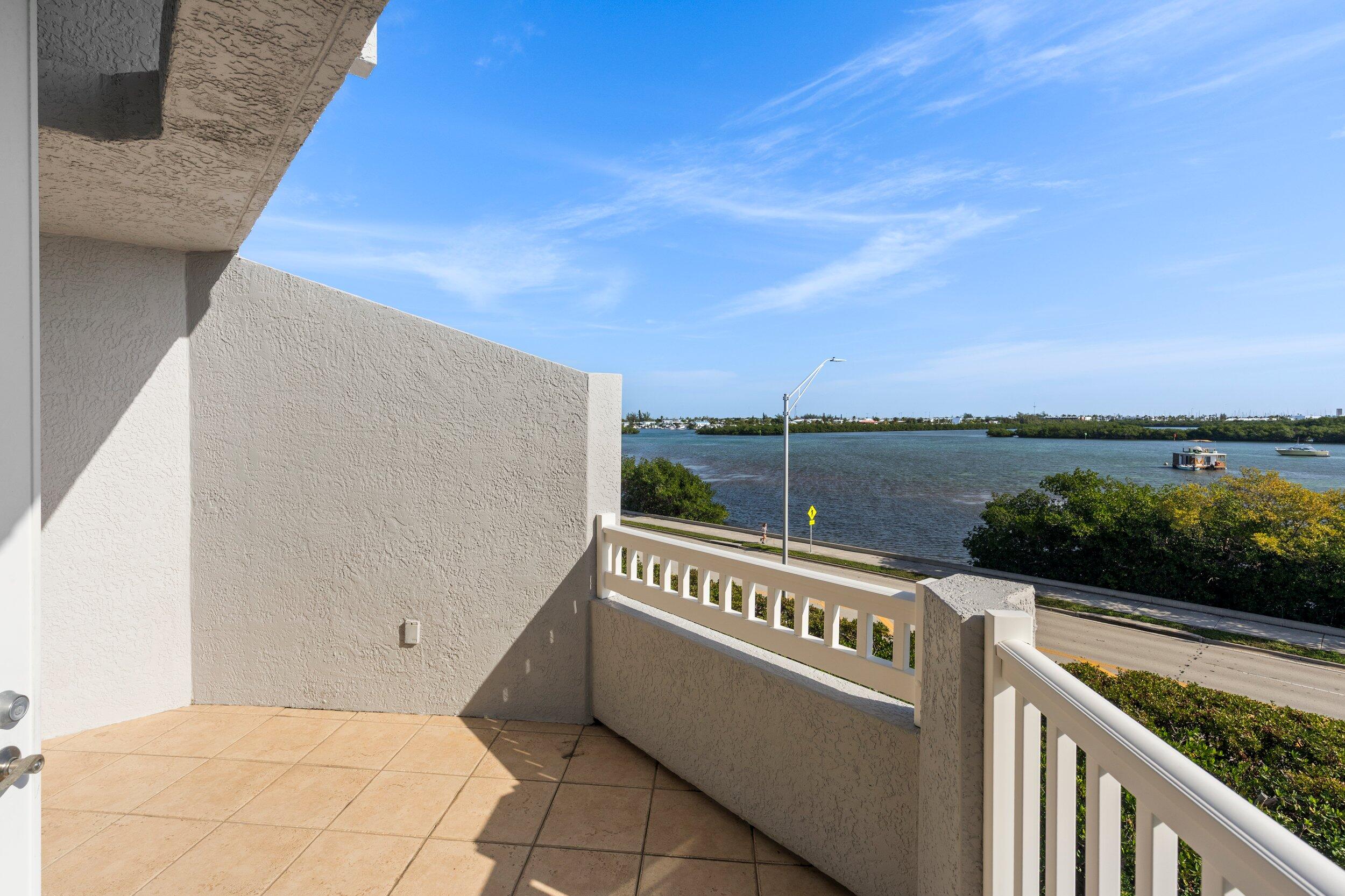 43 Seaside South Court Property Photo 23