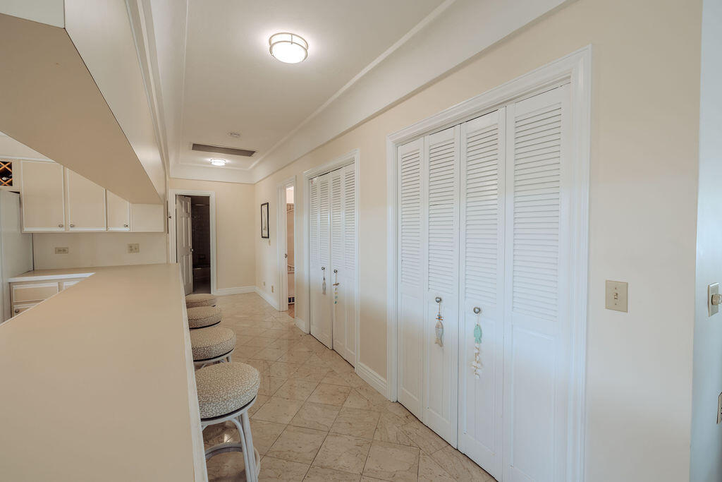439 Palm Drive Drive Property Photo 15