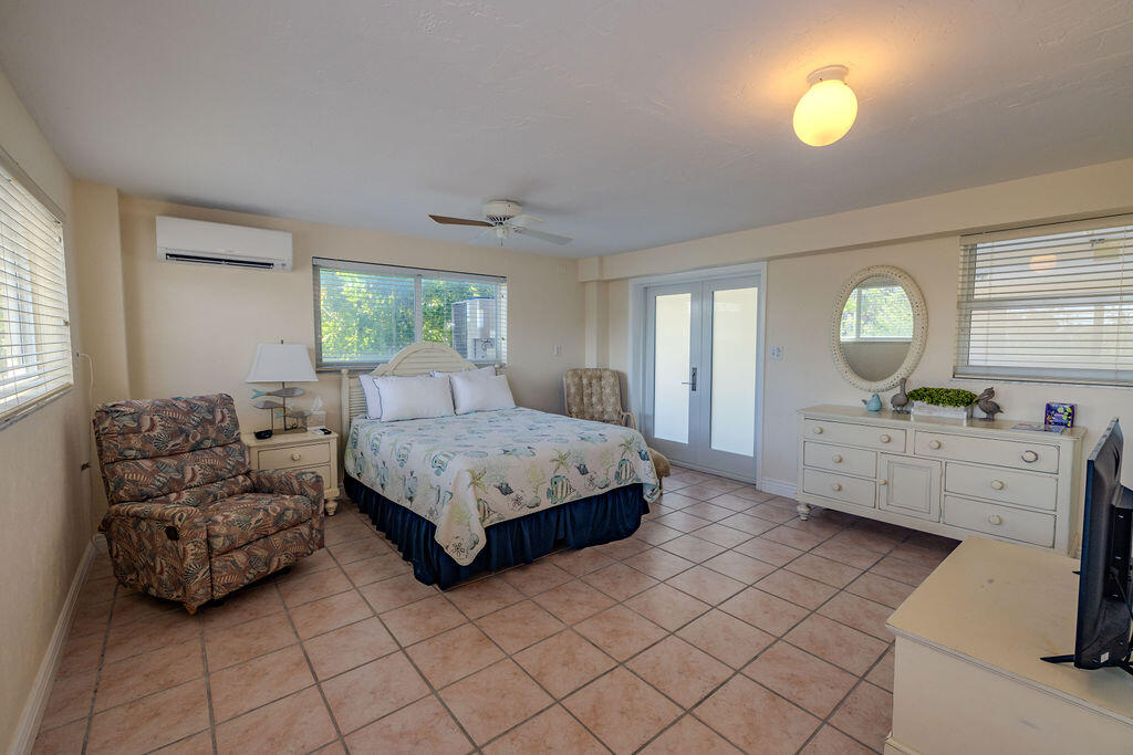 439 Palm Drive Drive Property Photo 34