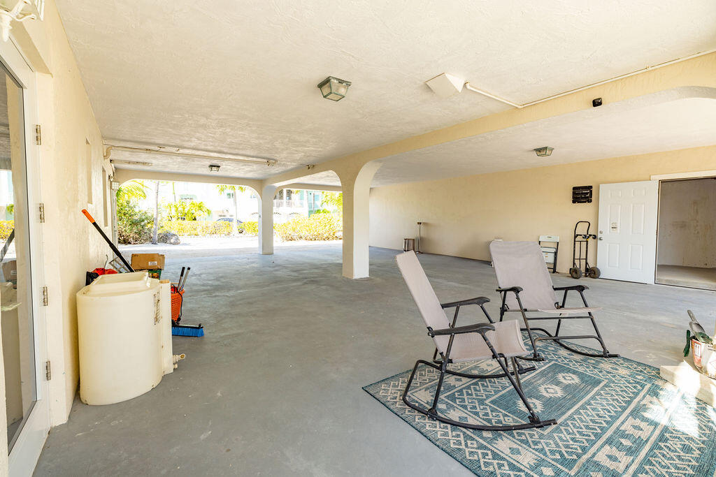 439 Palm Drive Drive Property Photo 37