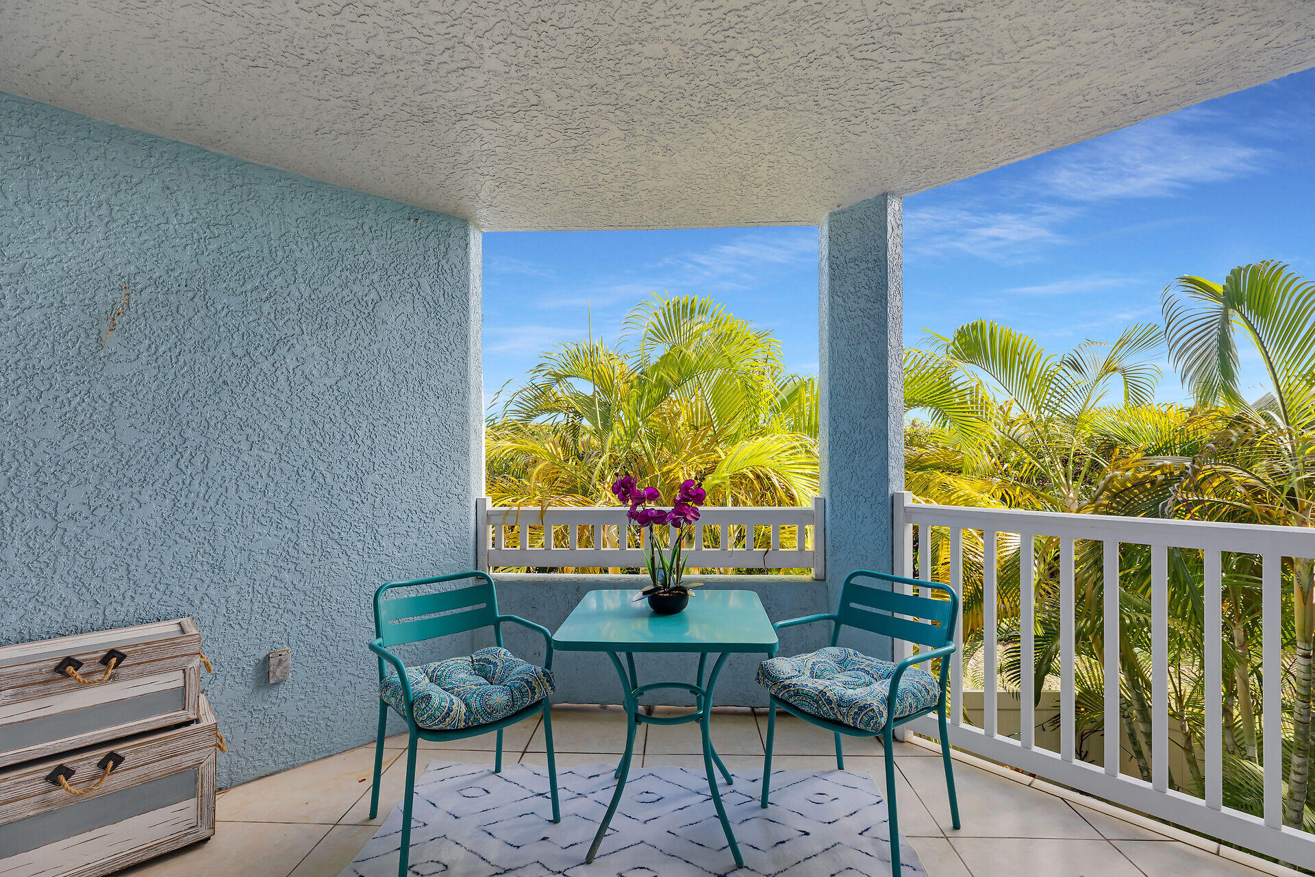 77 Seaside North Court Property Photo 44