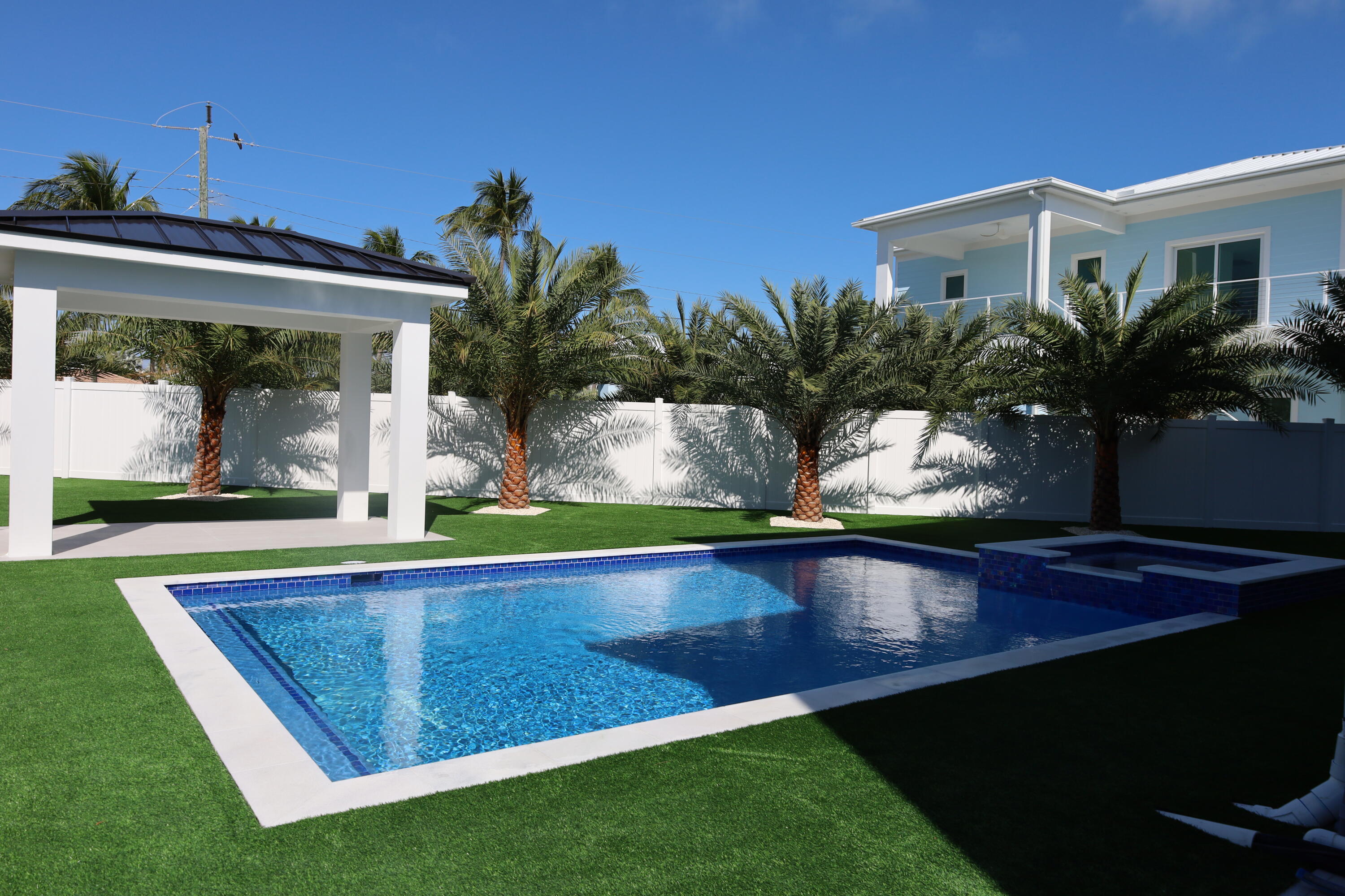 258 Caribbean Drive Property Photo 10