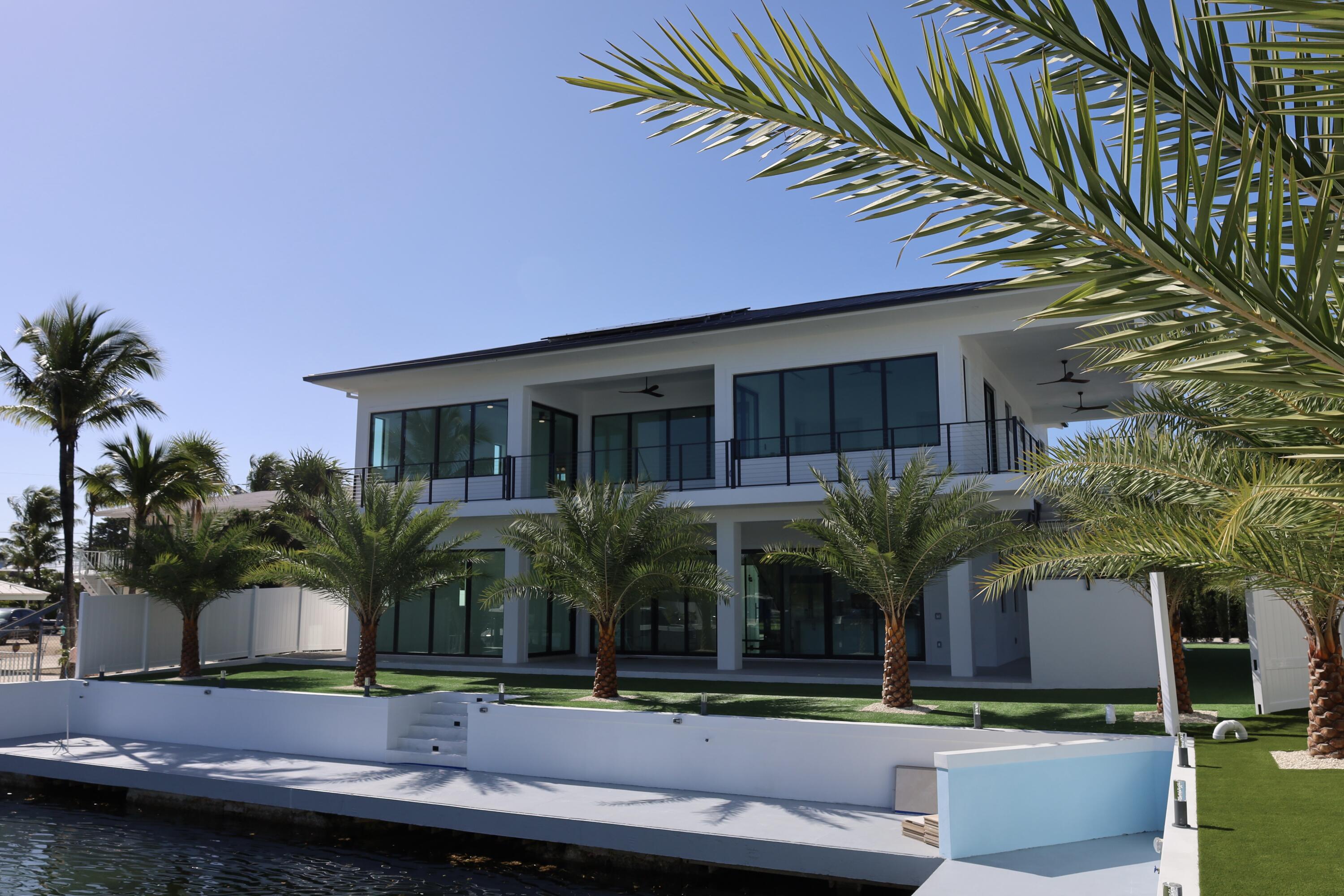 258 Caribbean Drive Property Photo 14