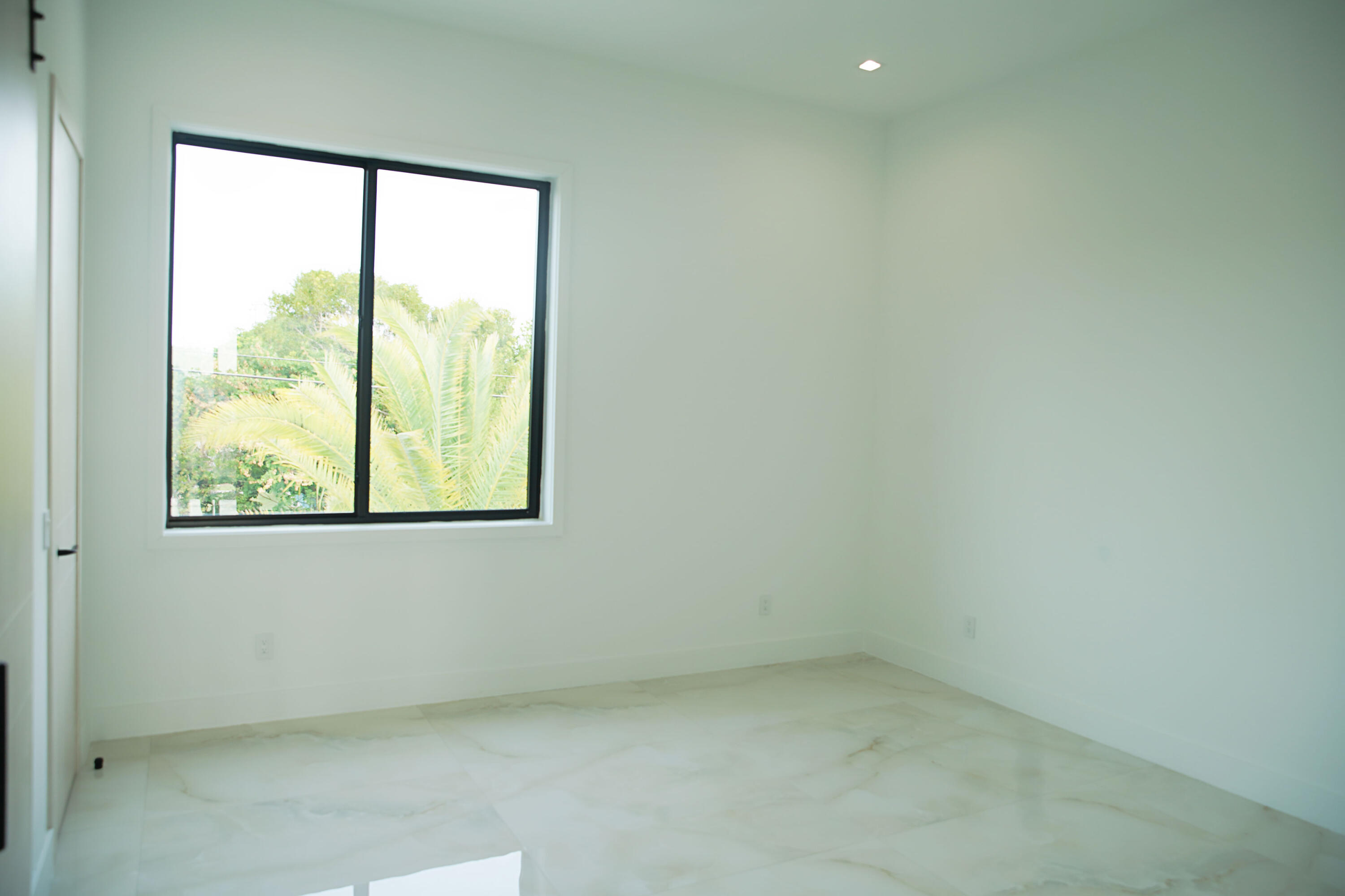 258 Caribbean Drive Property Photo 23