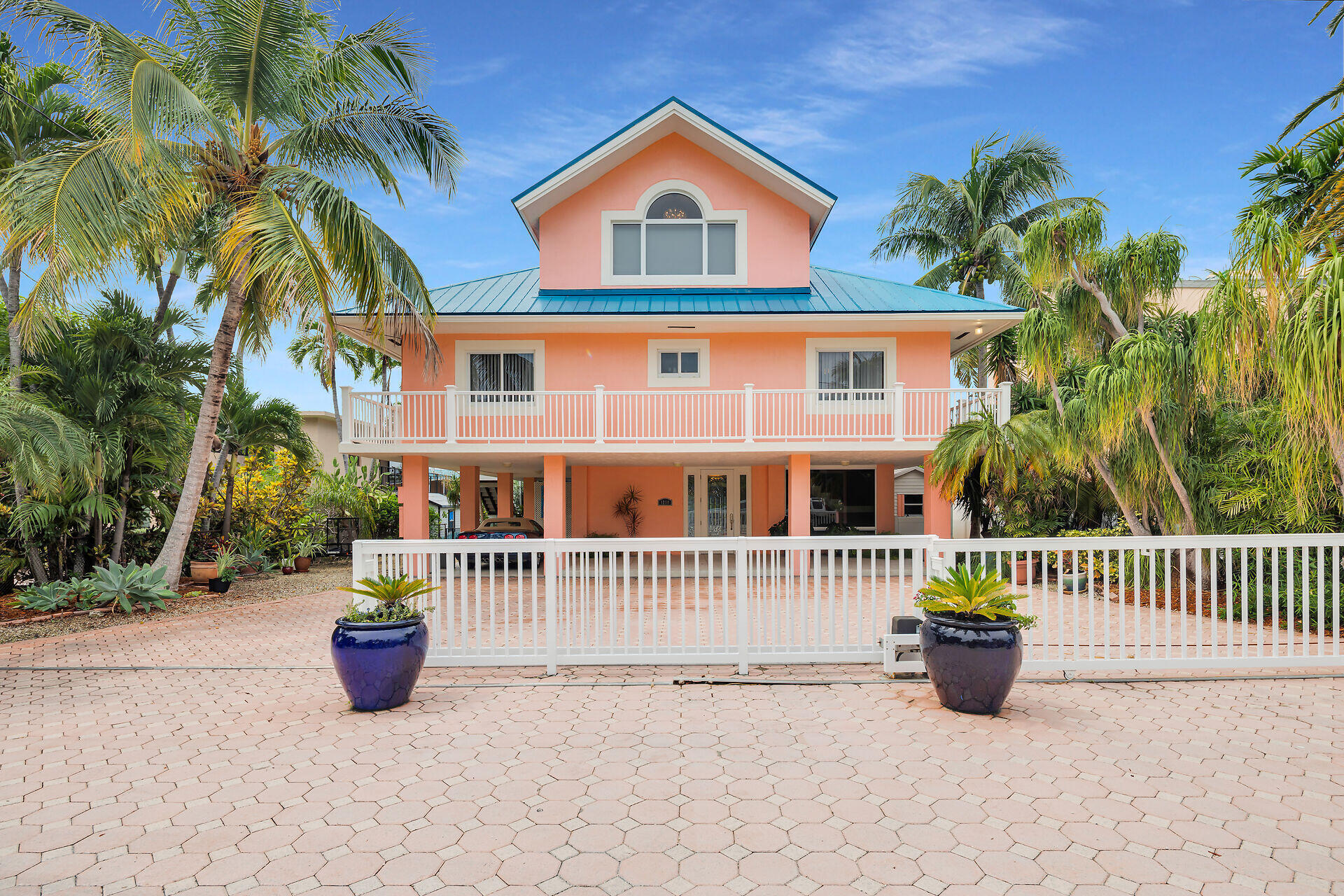 1218 Mockingbird Road Property Photo 1