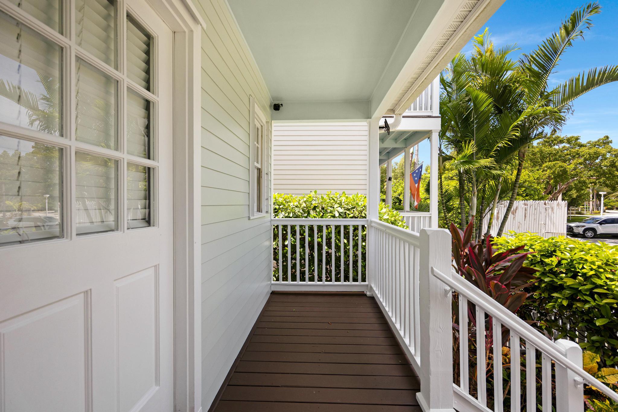 7075 Hawks Cay Boulevard Property Photo 4
