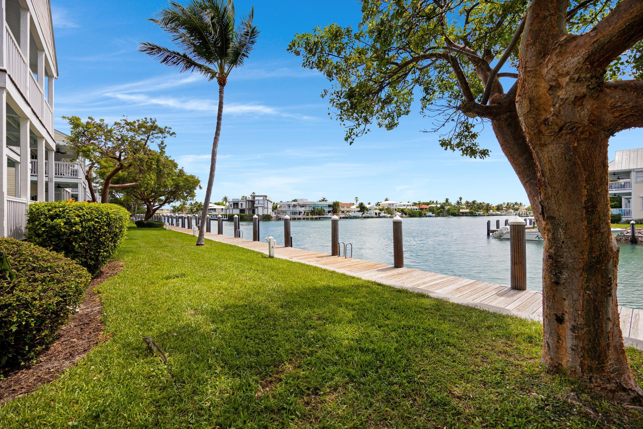 7075 Hawks Cay Boulevard Property Photo 13