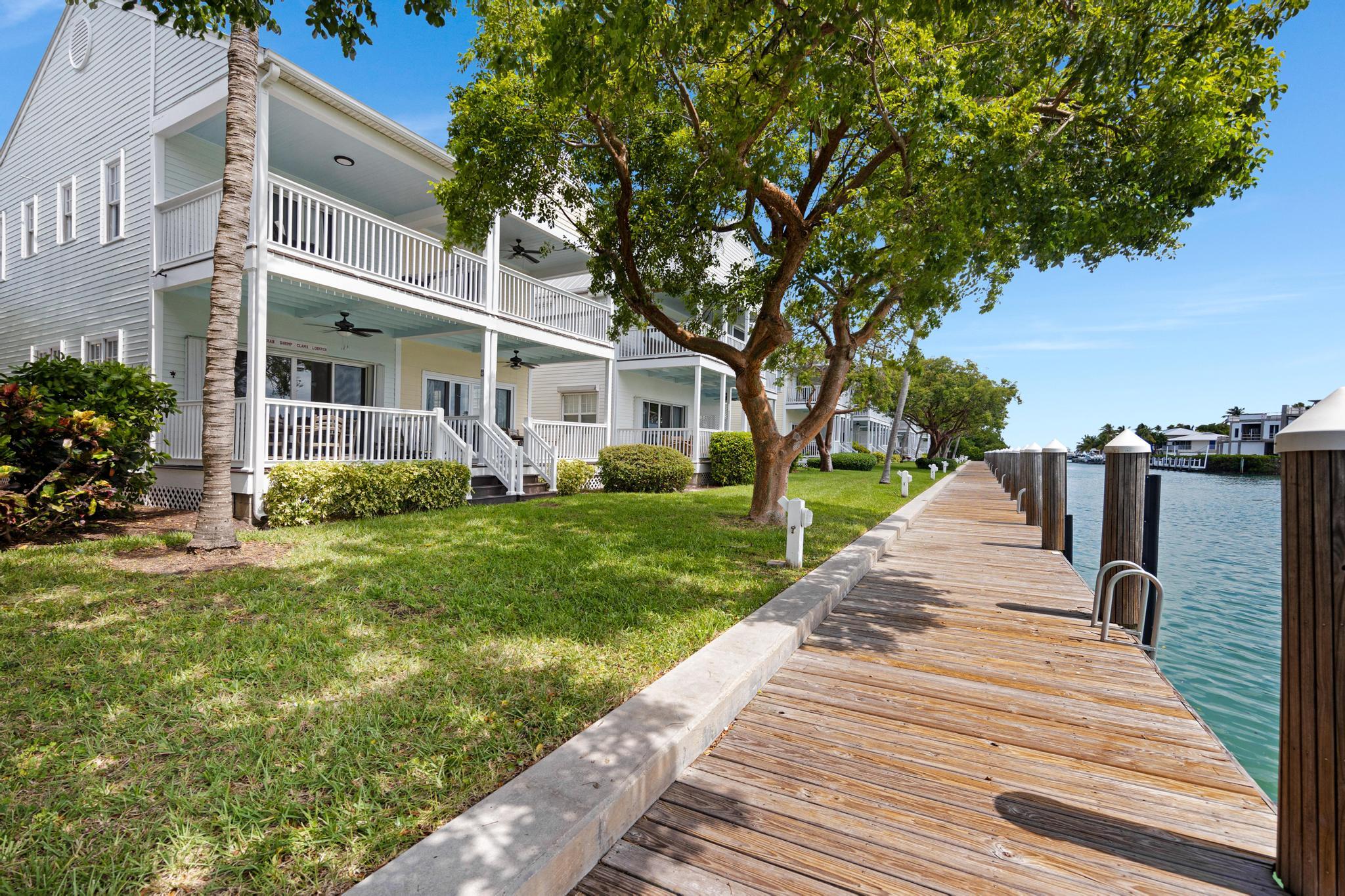 7075 Hawks Cay Boulevard Property Photo 15
