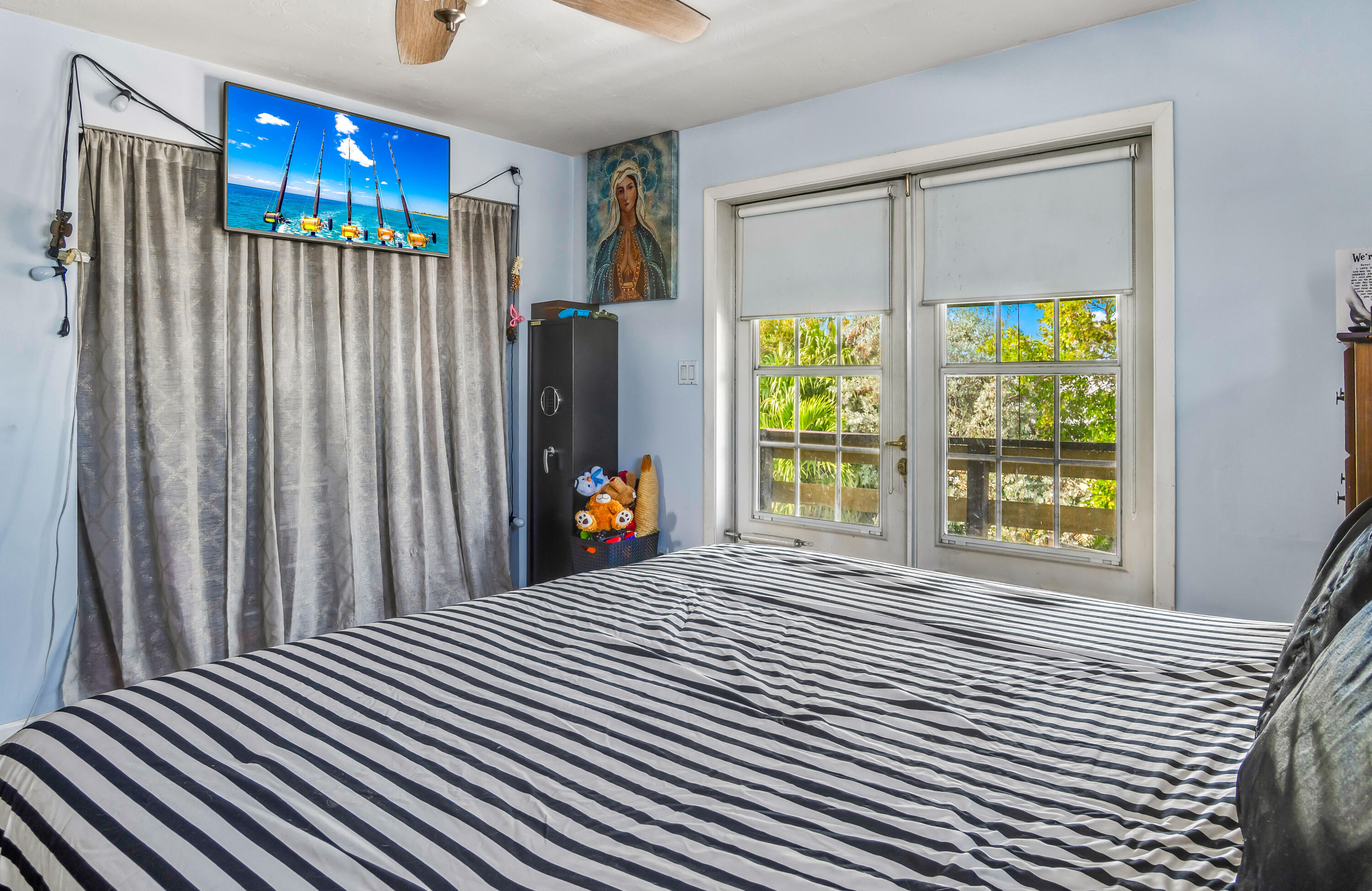 1609 United Street Property Photo 45