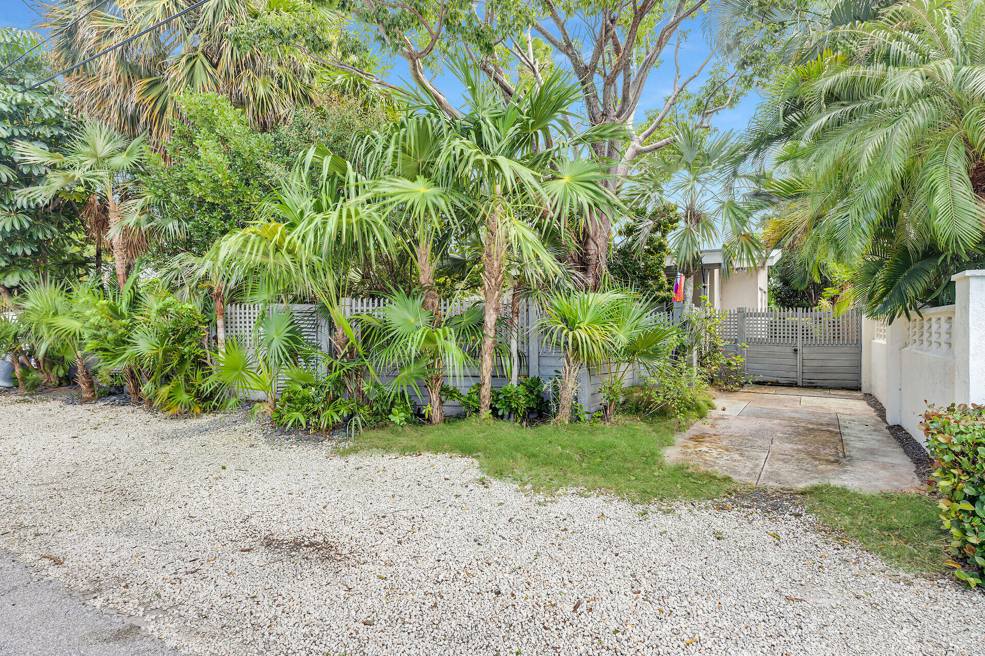 1712 Laird Street Property Photo 6