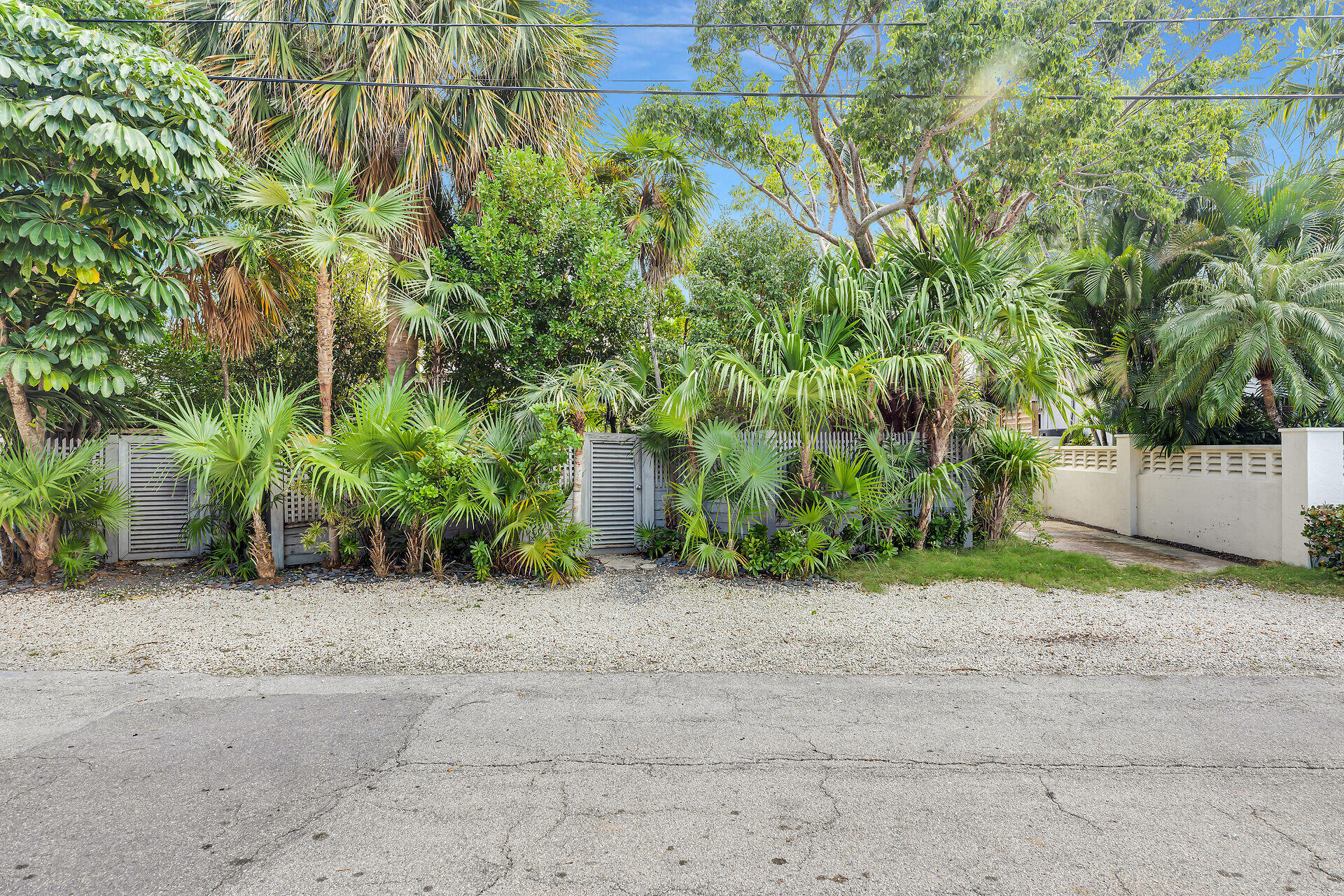 1712 Laird Street Property Photo 7