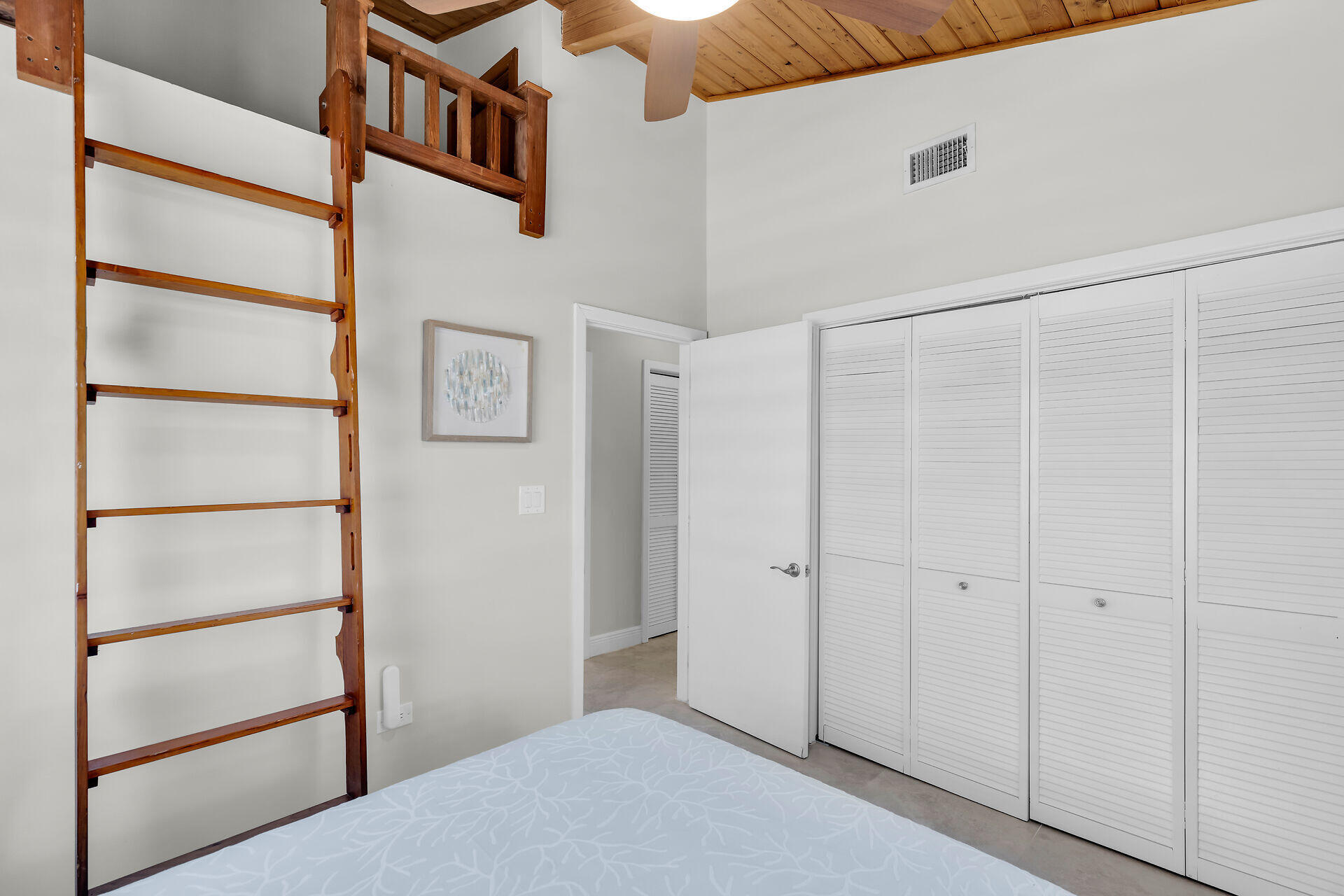 118 Snapper Creek Drive Property Photo 12