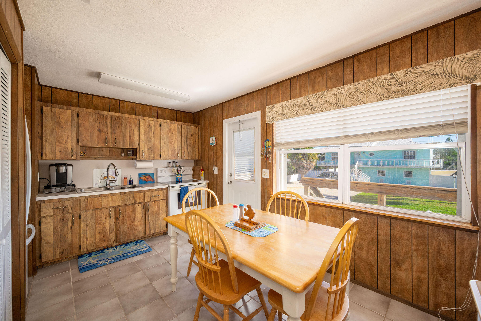 3856 Donna Road Property Photo 5
