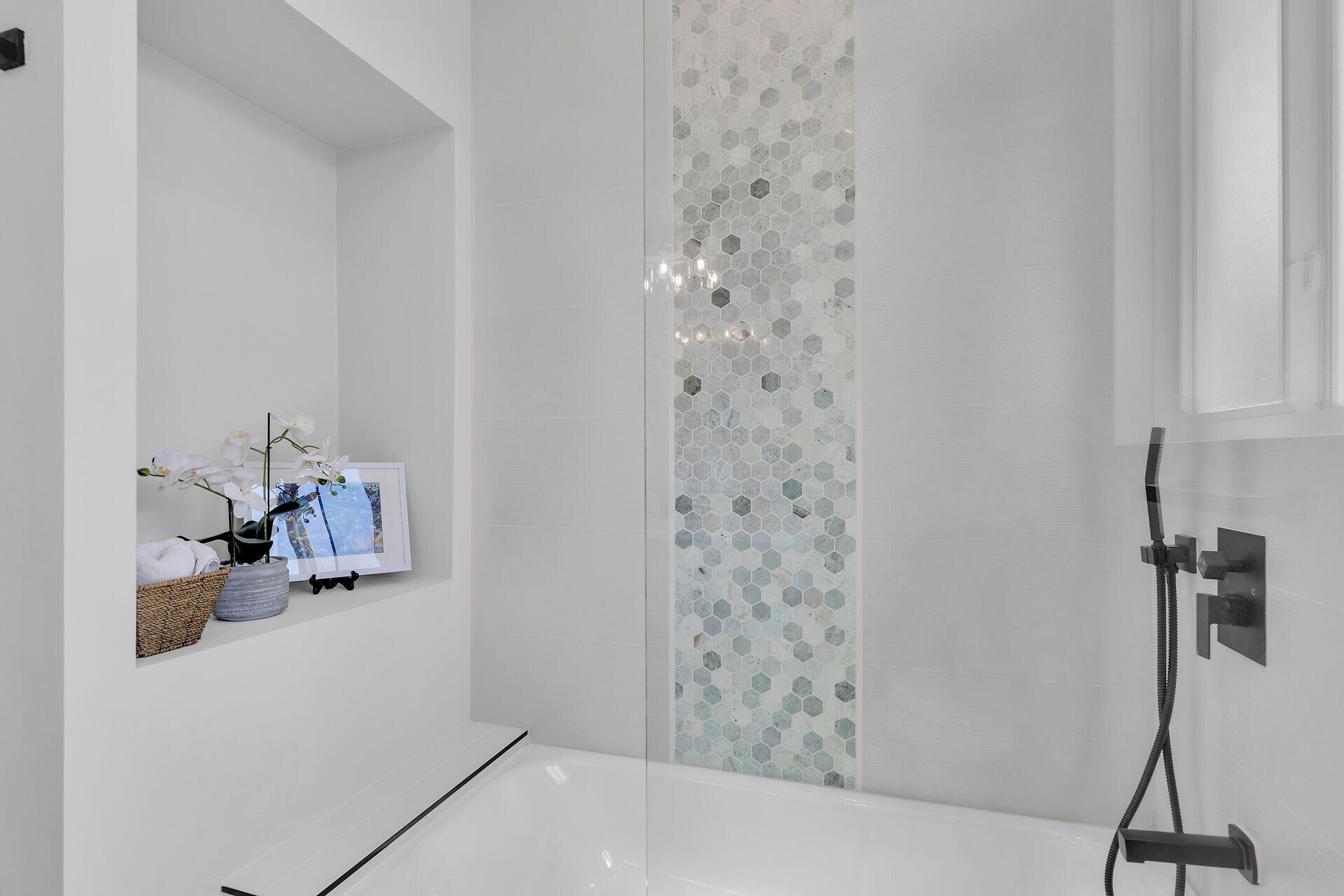 68 Coral Way Property Photo 23
