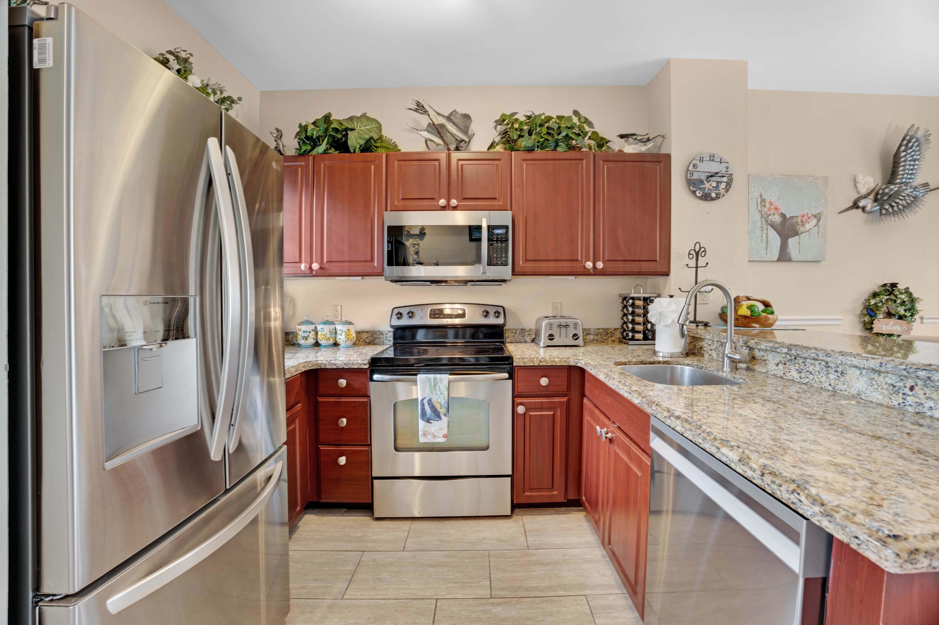 5100 Sunset Village Drive Property Photo 6