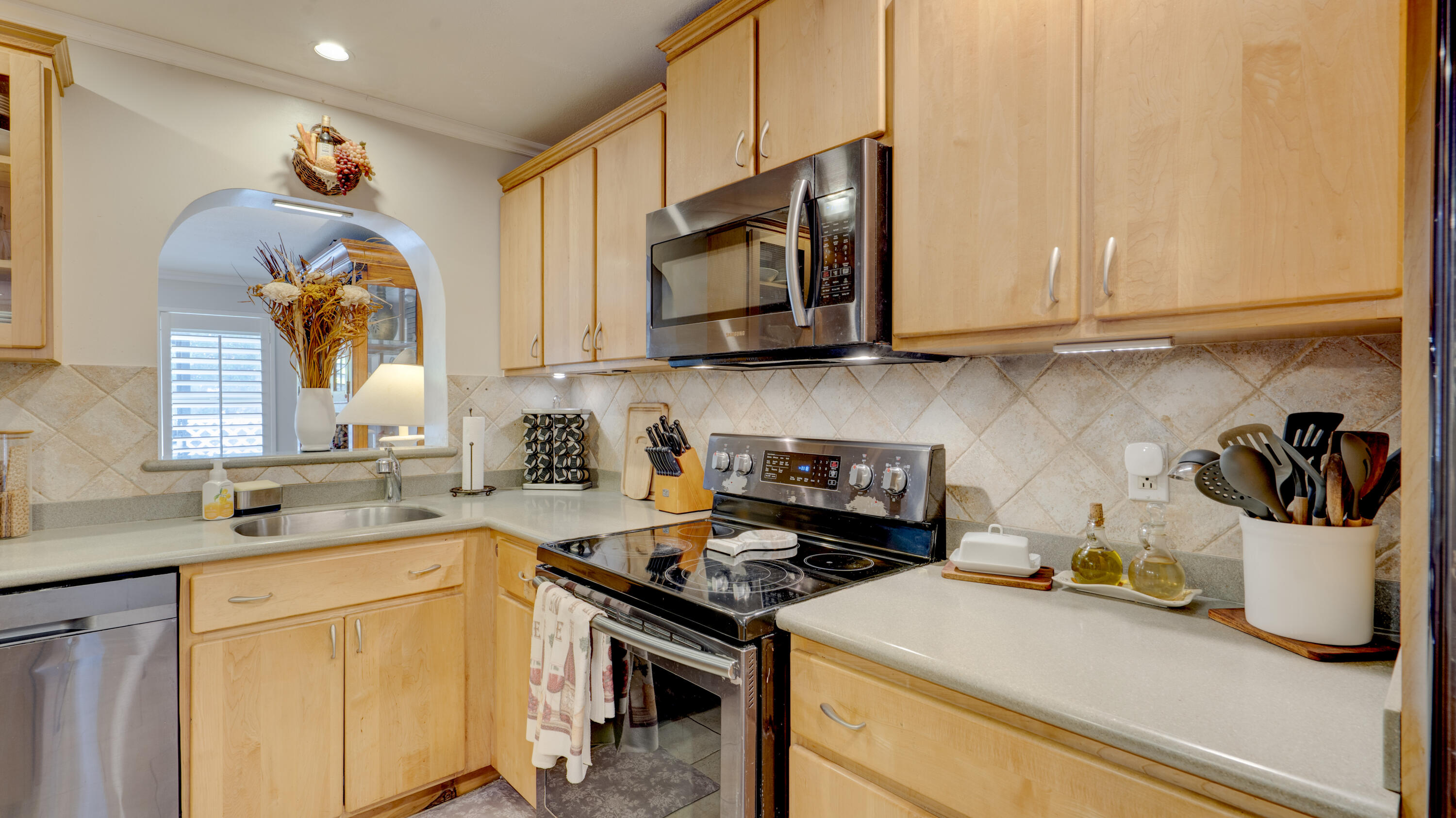 150 Azalea Street Property Photo 8
