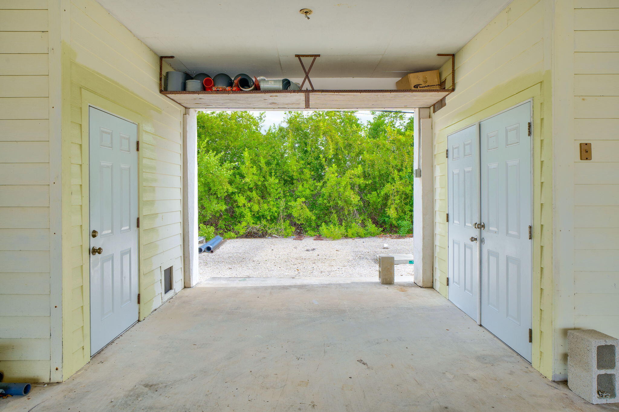 195 W Shore Drive Property Photo 32