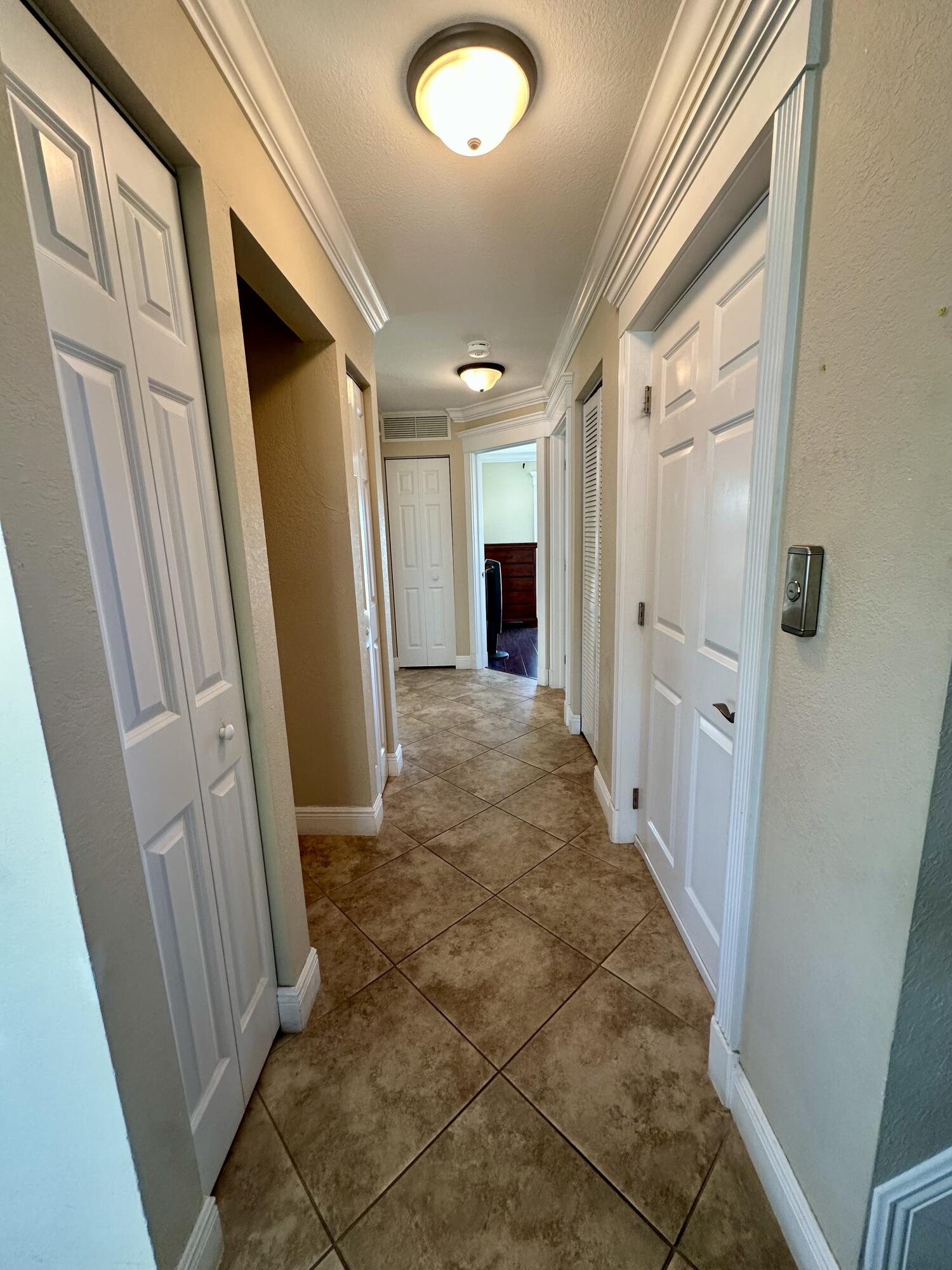 1516 Aqueduct Lane Property Photo 20