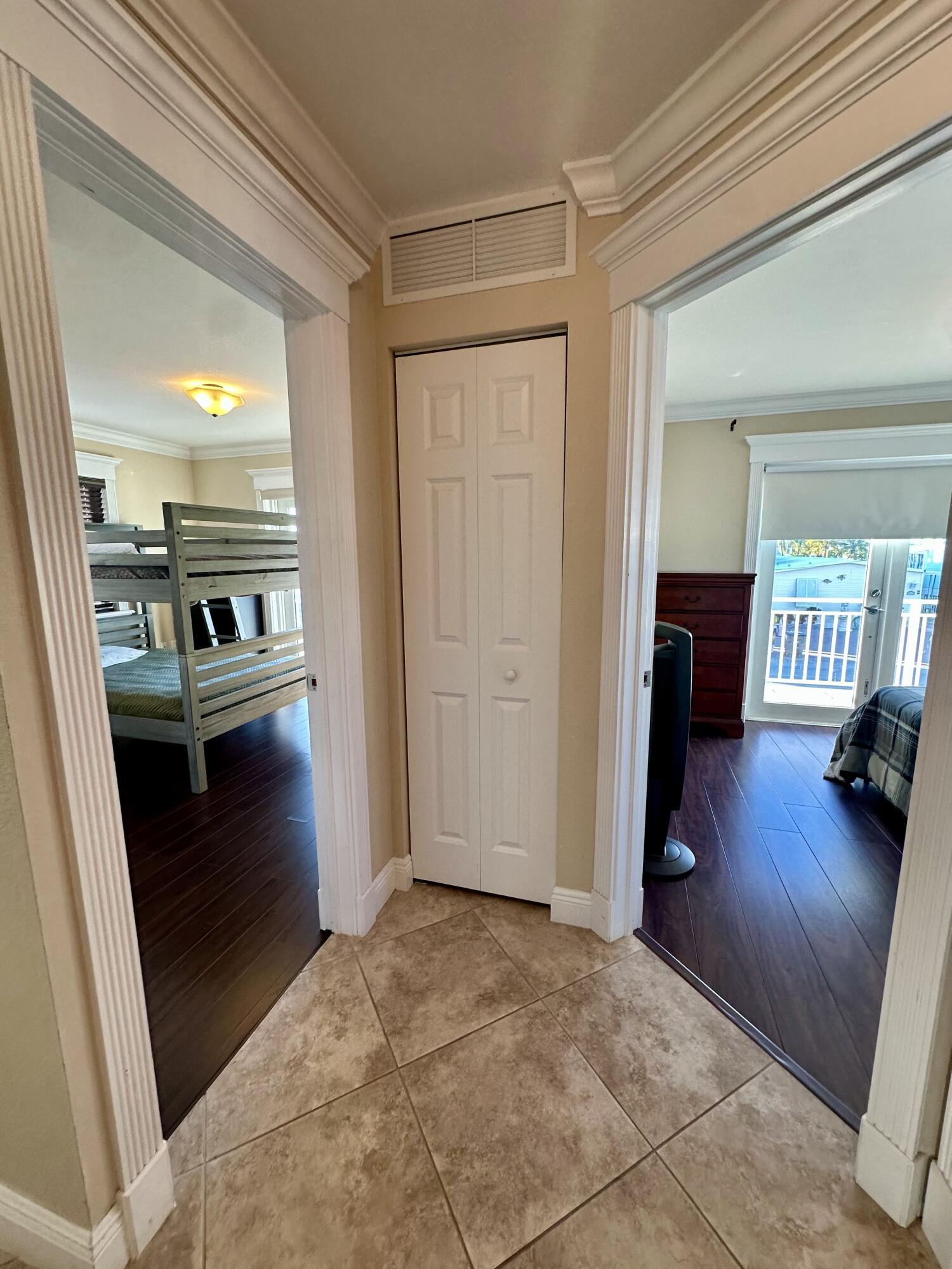1516 Aqueduct Lane Property Photo 24