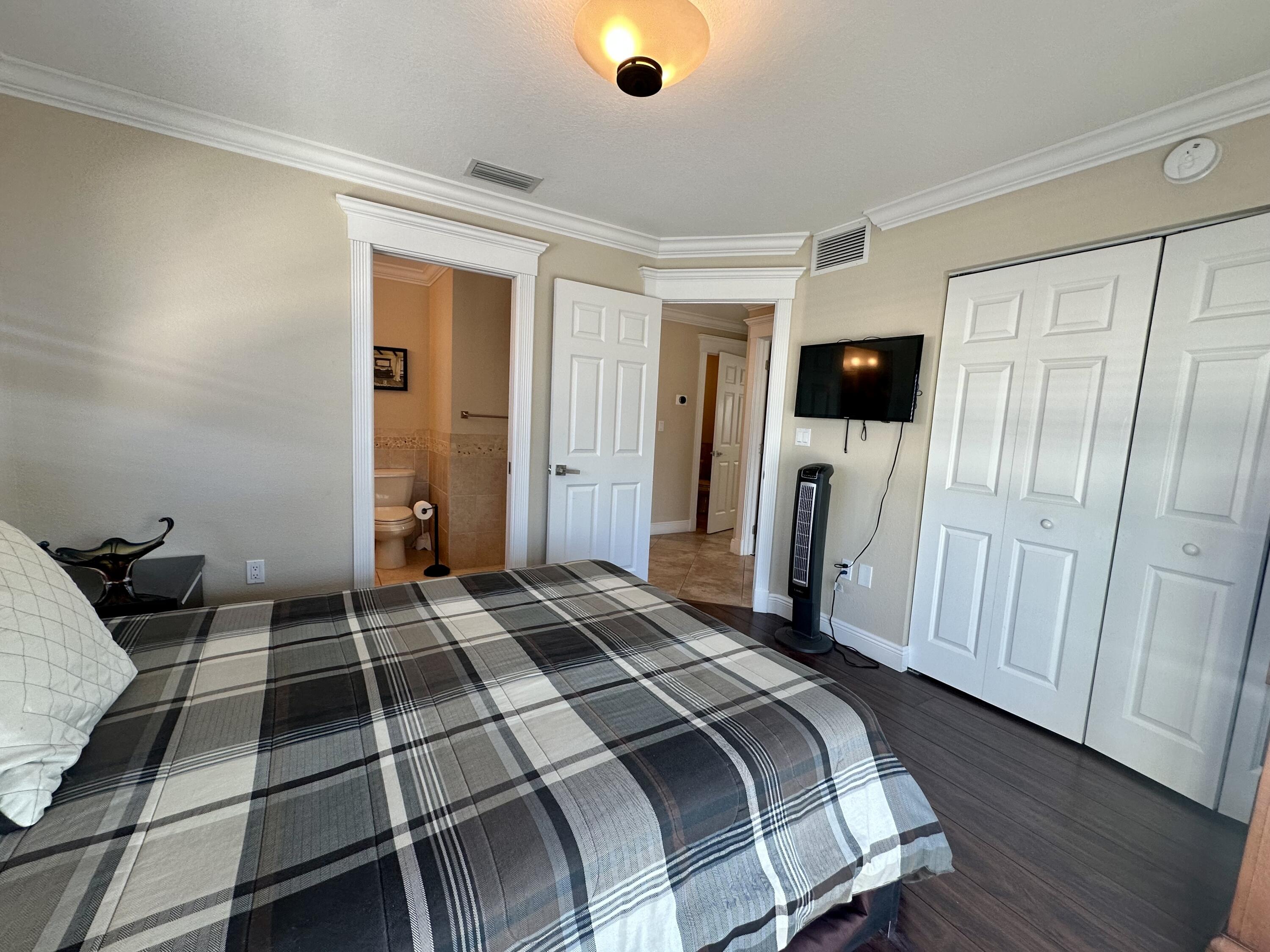 1516 Aqueduct Lane Property Photo 25