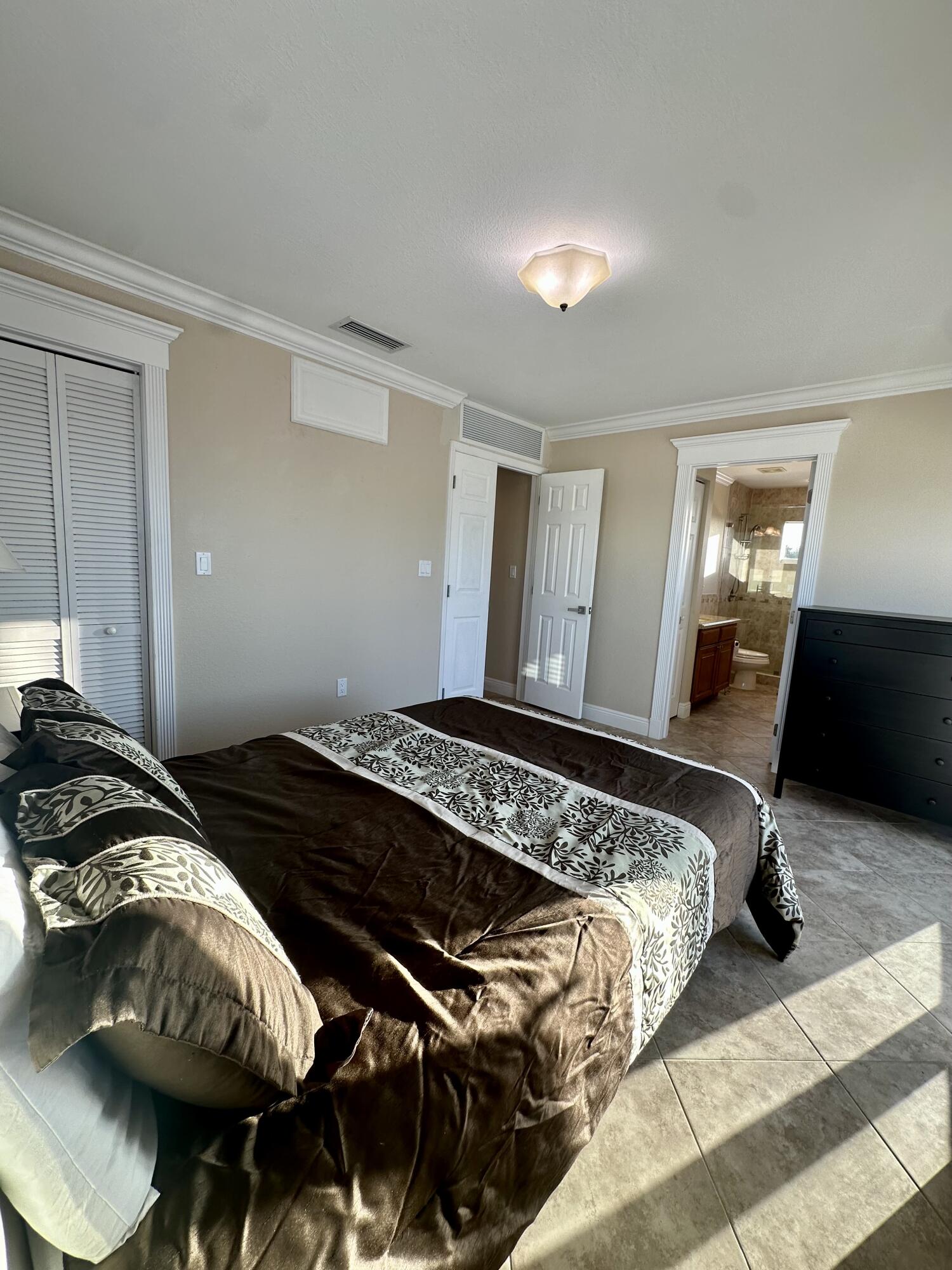 1516 Aqueduct Lane Property Photo 33