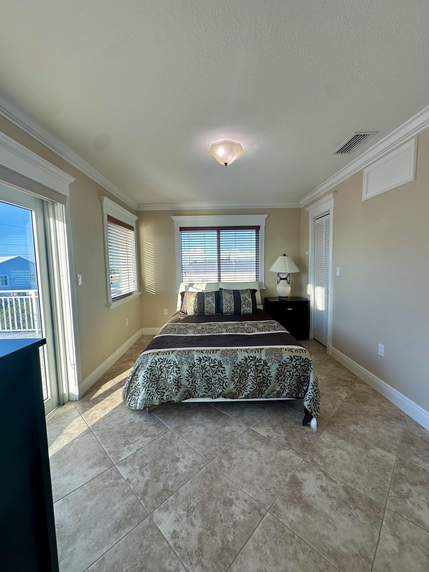 1516 Aqueduct Lane Property Photo 35
