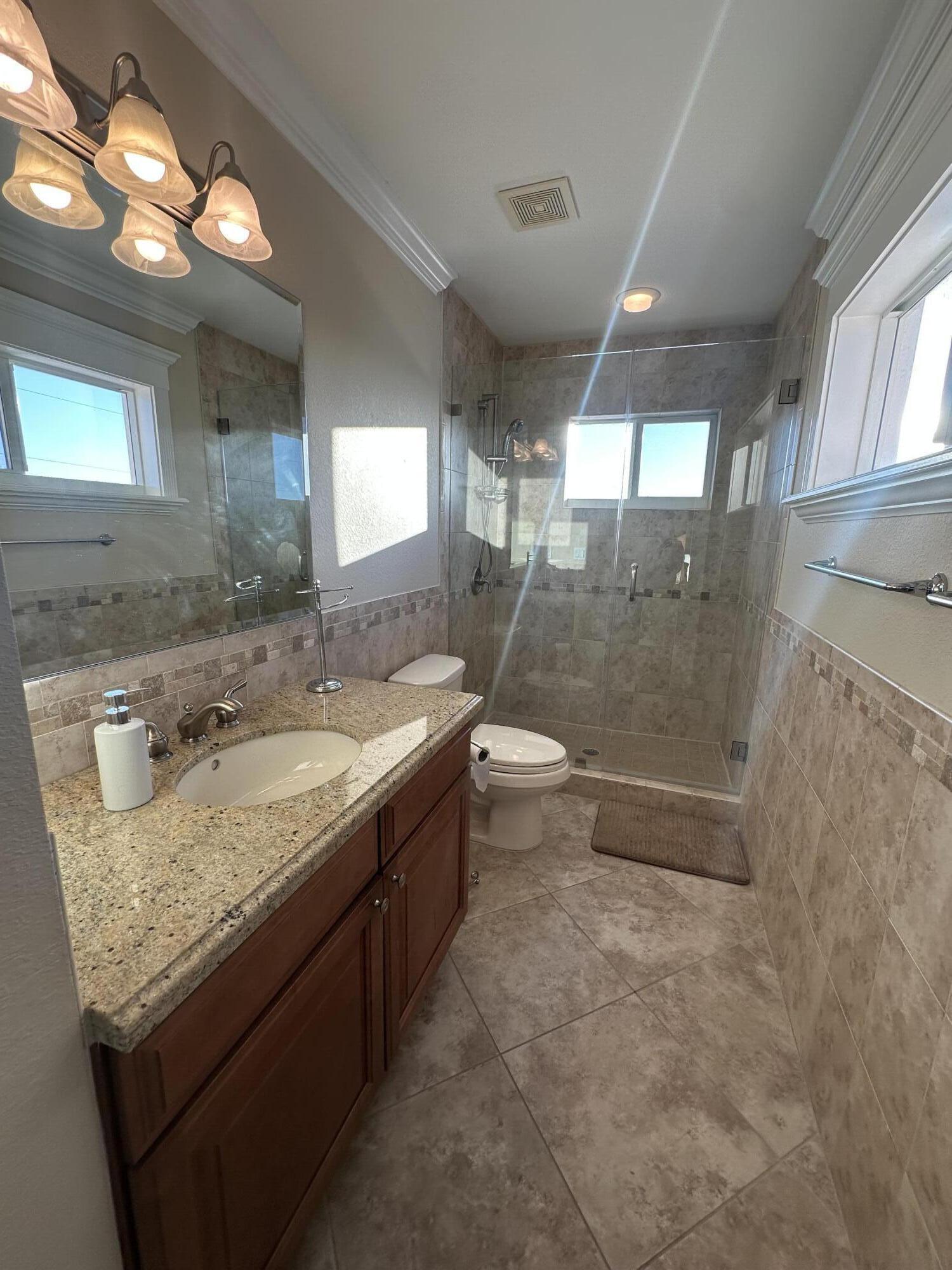 1516 Aqueduct Lane Property Photo 37
