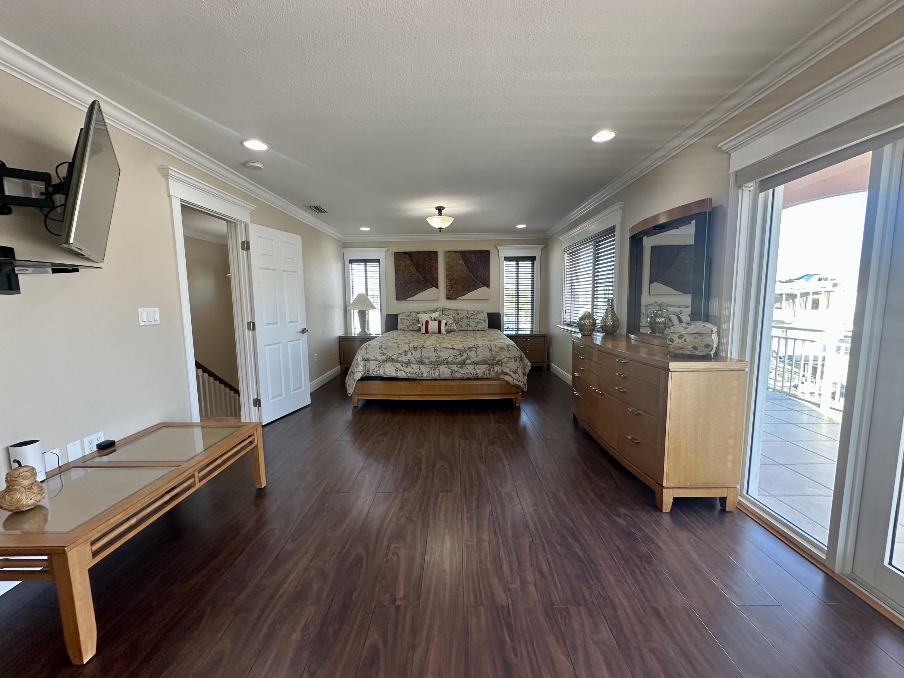 1516 Aqueduct Lane Property Photo 39