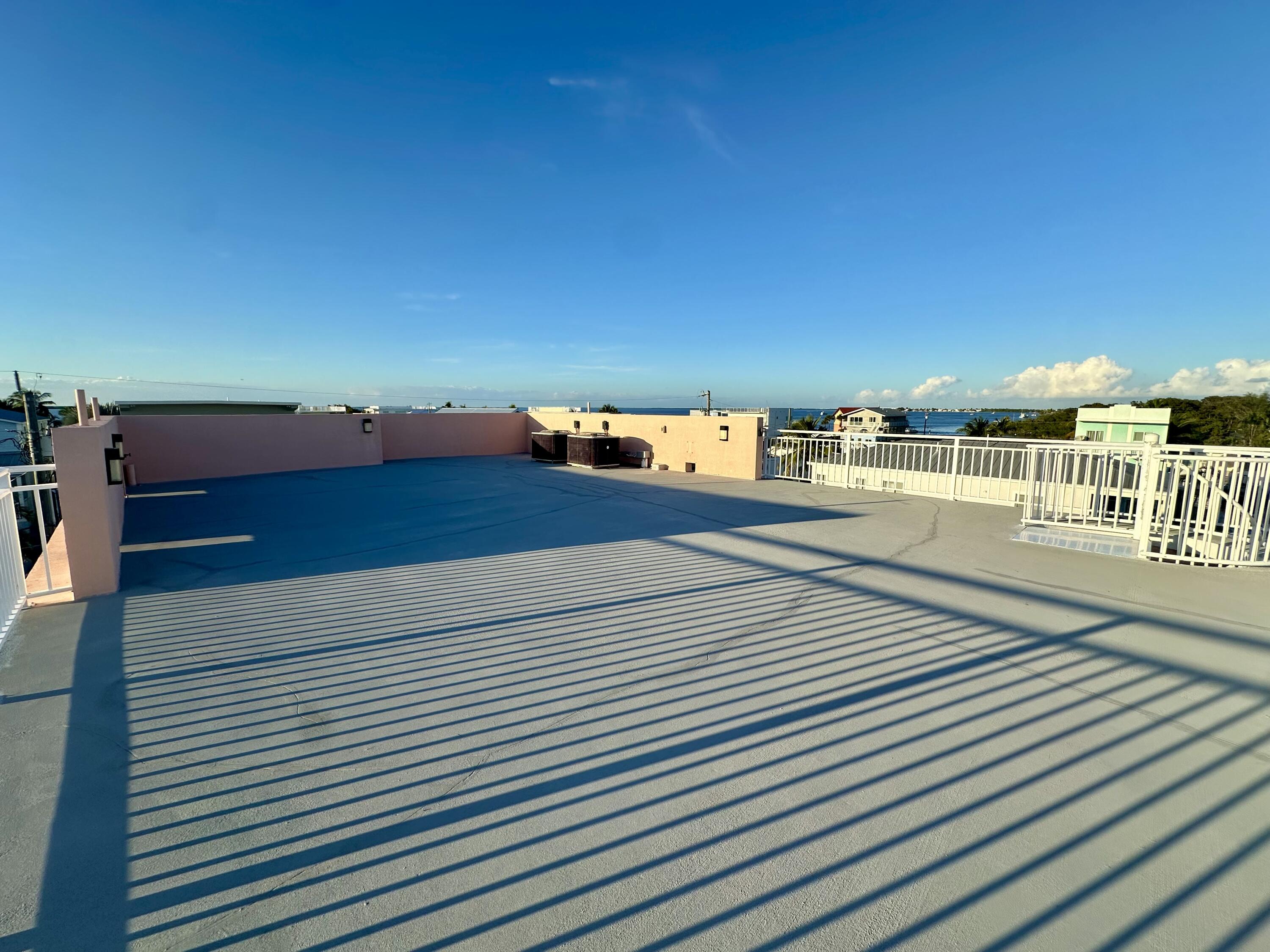 1516 Aqueduct Lane Property Photo 48