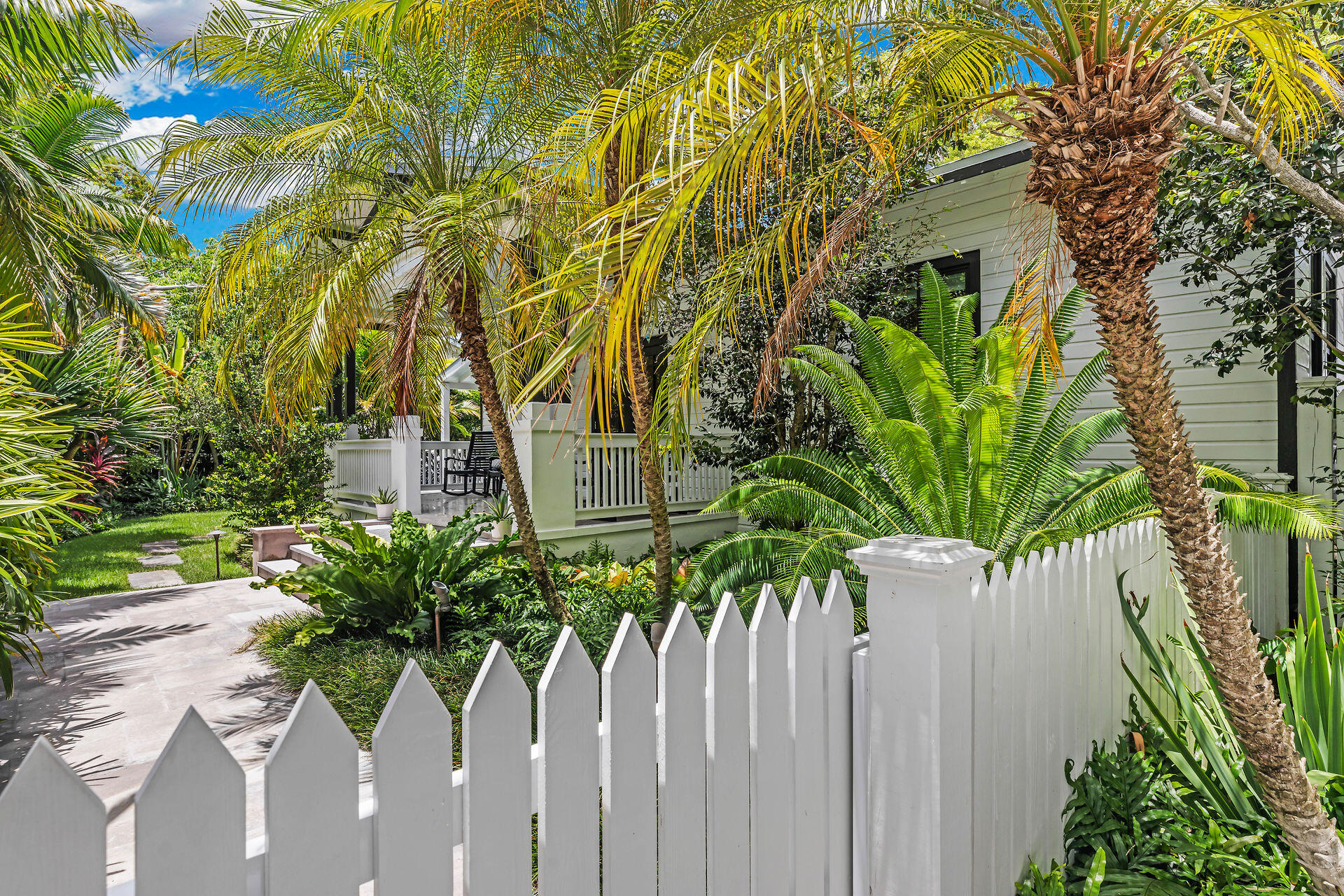 1227 Washington Street Property Photo 3