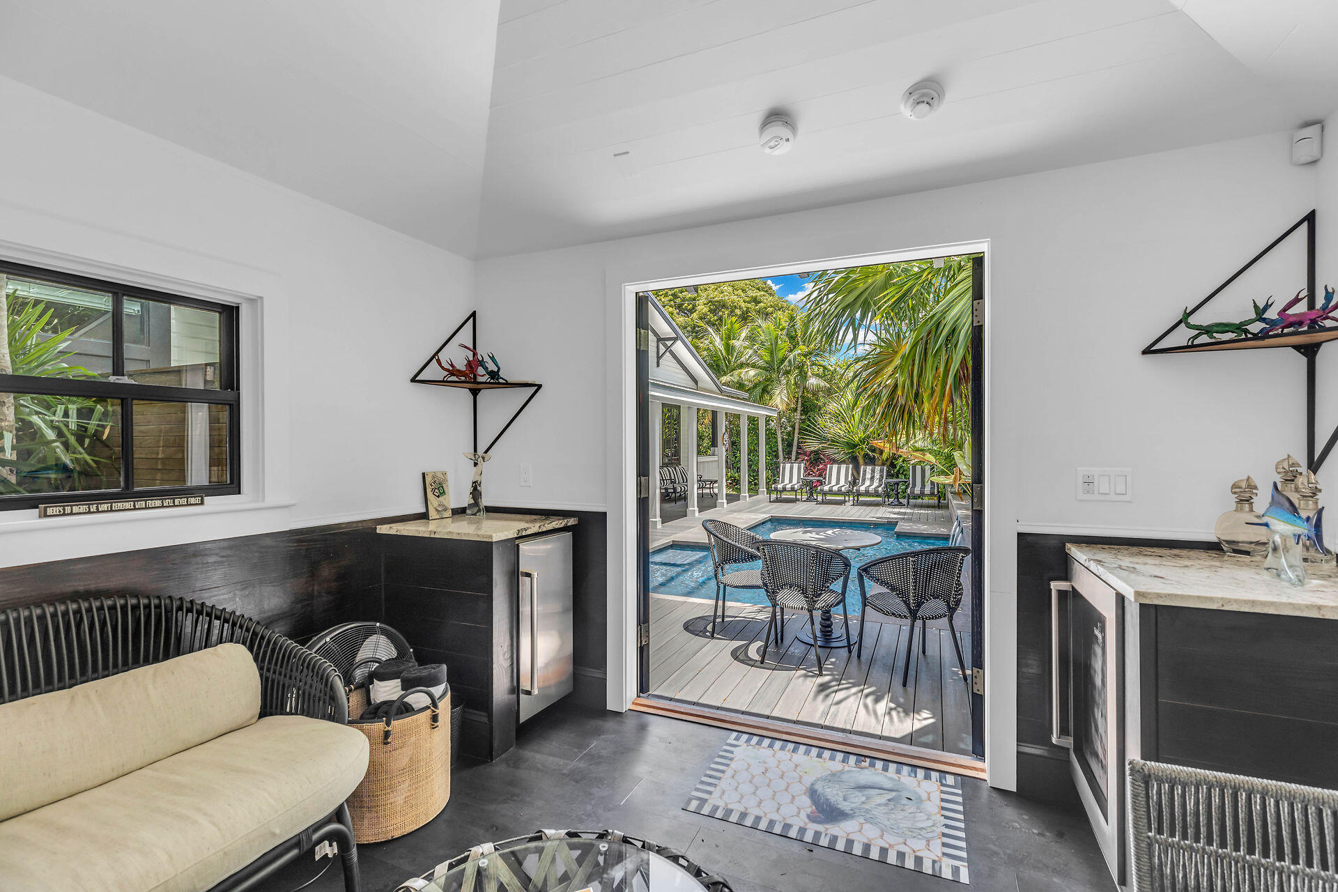 1227 Washington Street Property Photo 32