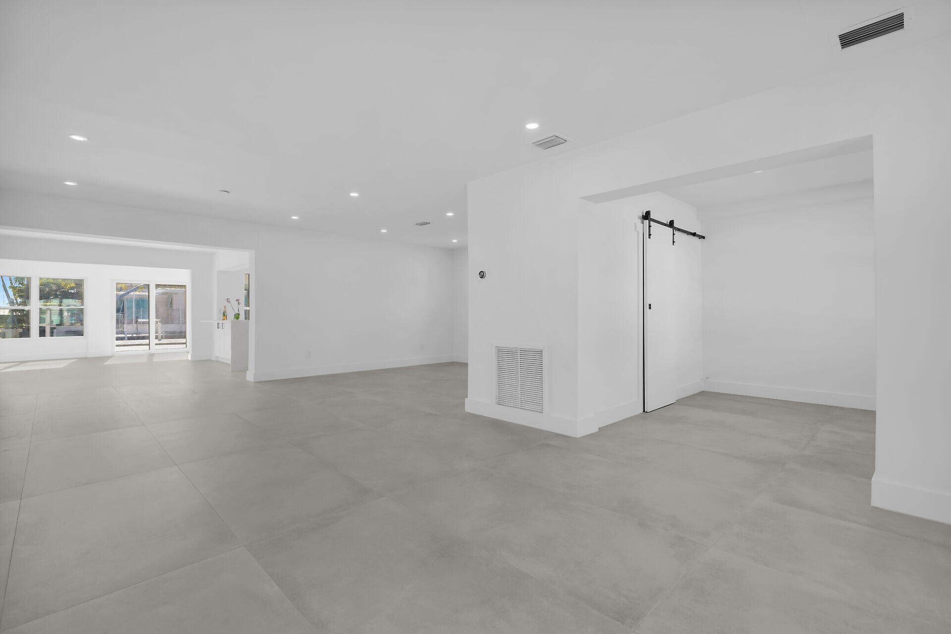 159 Iroquois Drive Property Photo 34