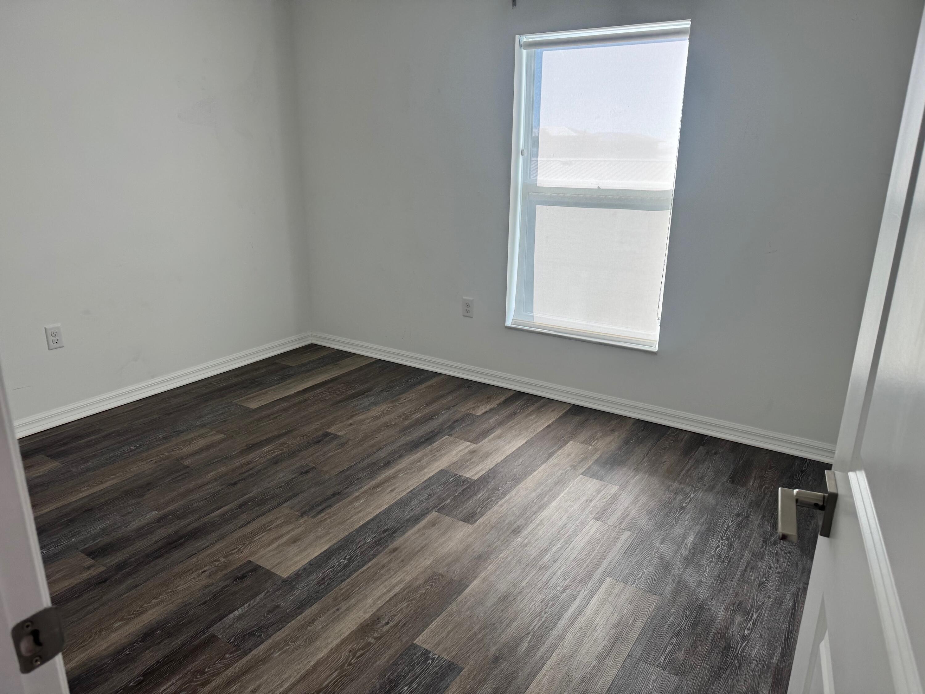 655 92nd St Ocean Street Property Photo 7