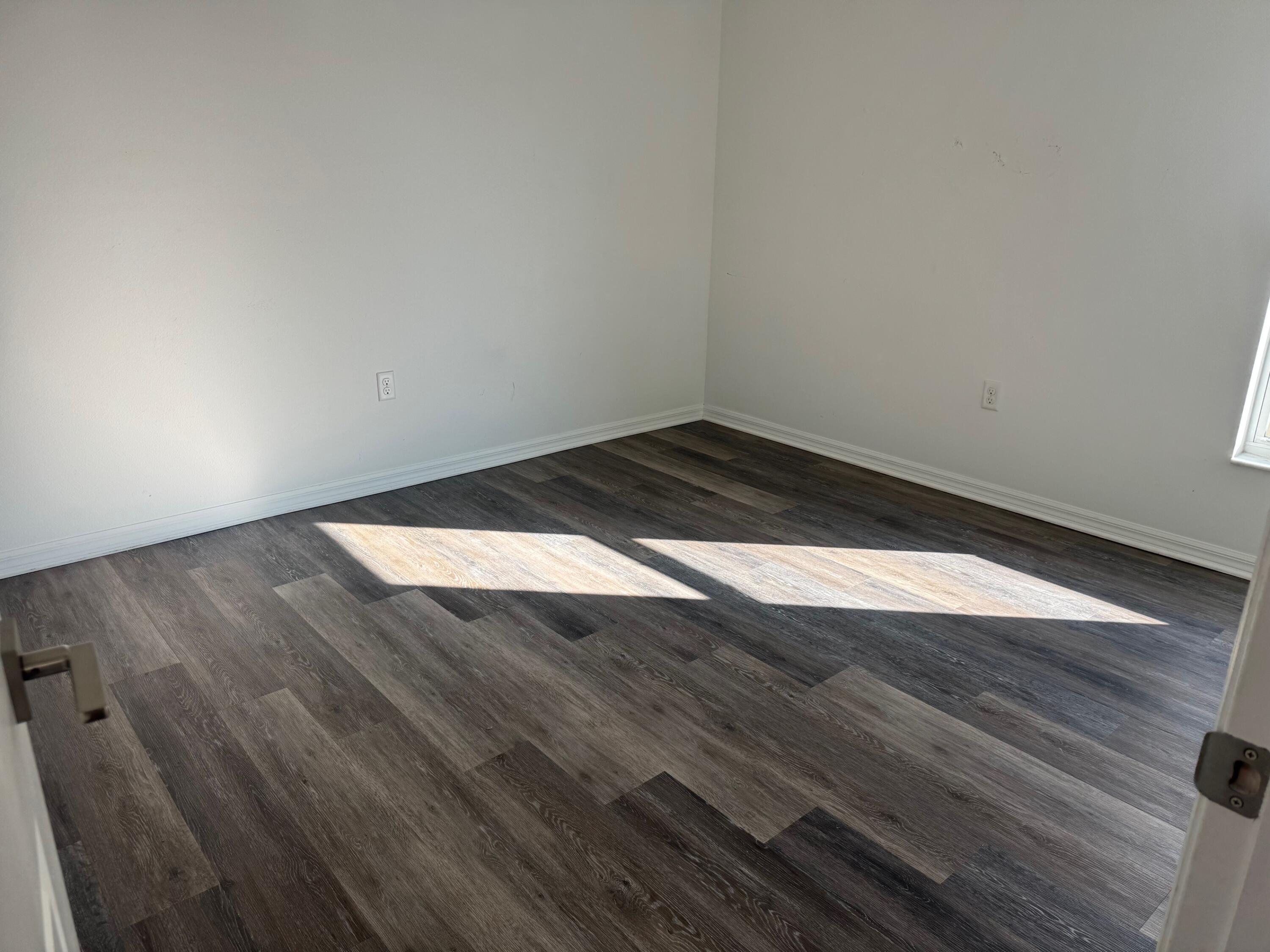 655 92nd St Ocean Street Property Photo 8