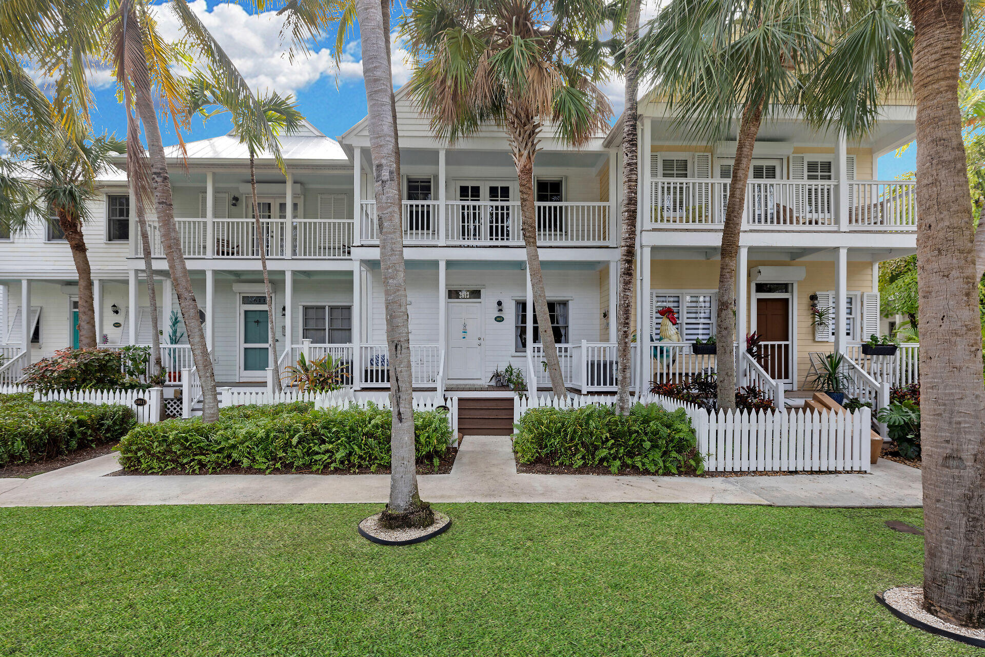 2613 Gulfview Drive Property Photo 2