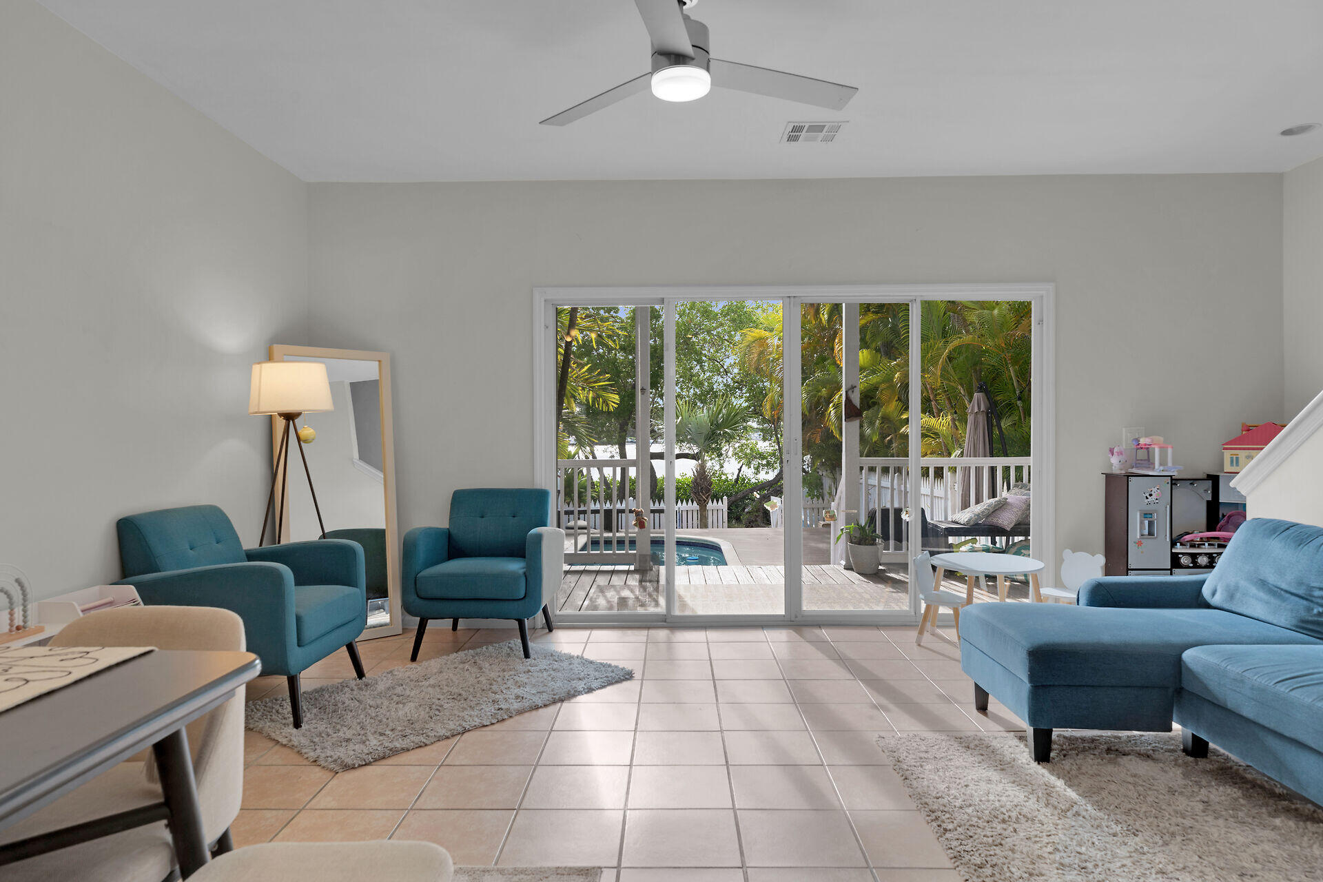 2613 Gulfview Drive Property Photo 10