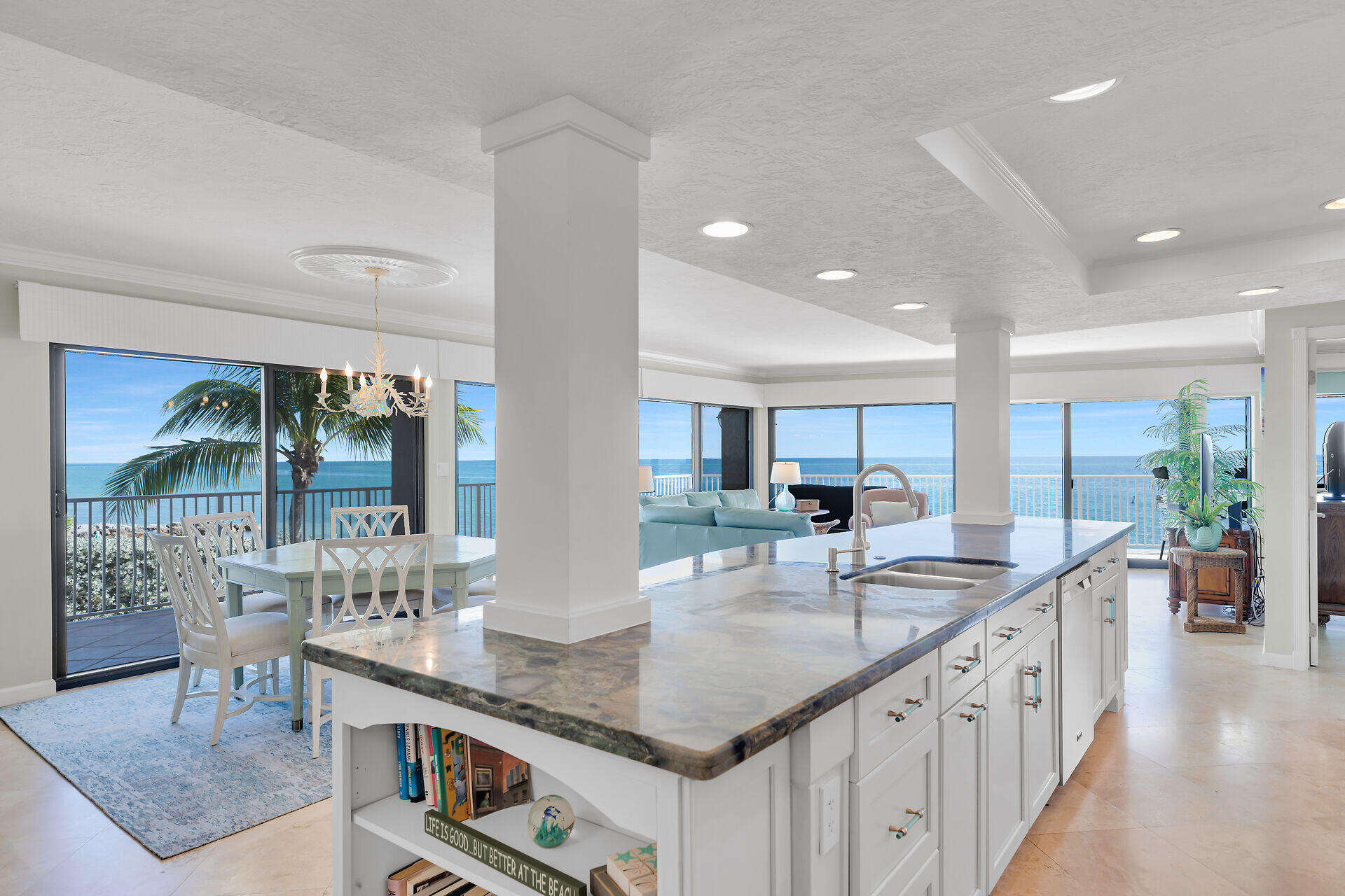 1133 W Ocean Drive 17 Property Photo 6