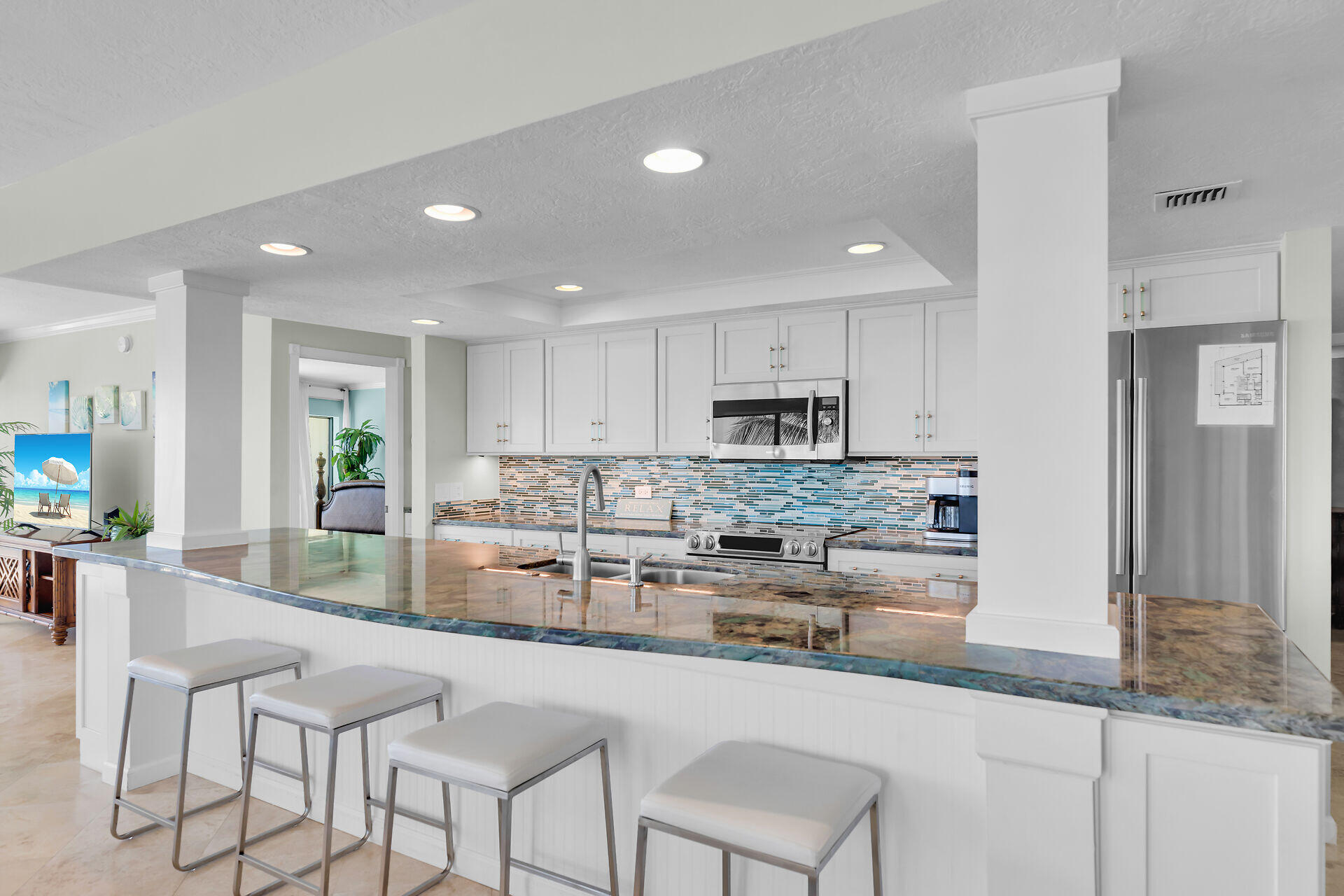 1133 W Ocean Drive 17 Property Photo 8