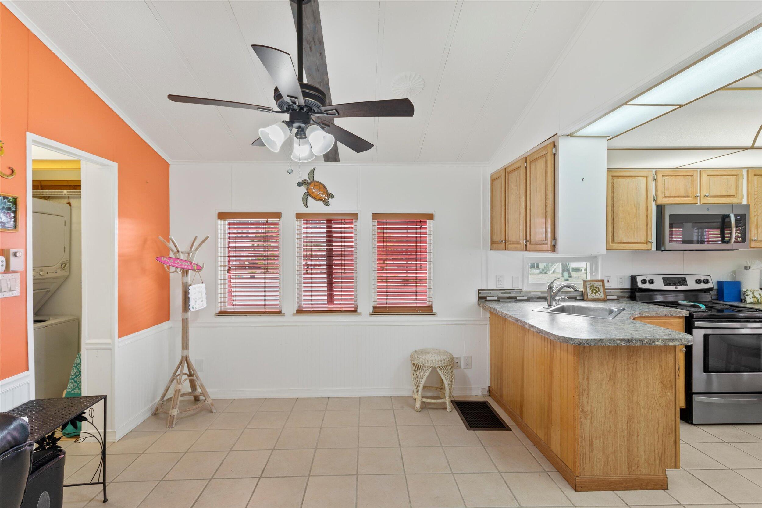 701 Spanish Main Drive 246 Property Photo 10