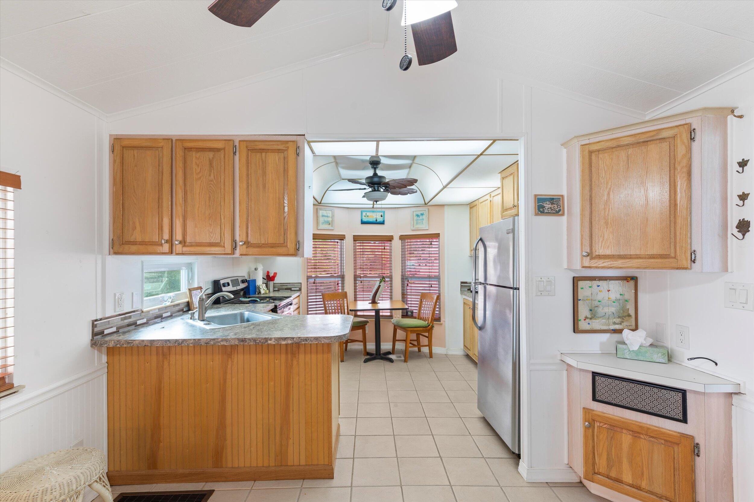 701 Spanish Main Drive 246 Property Photo 14