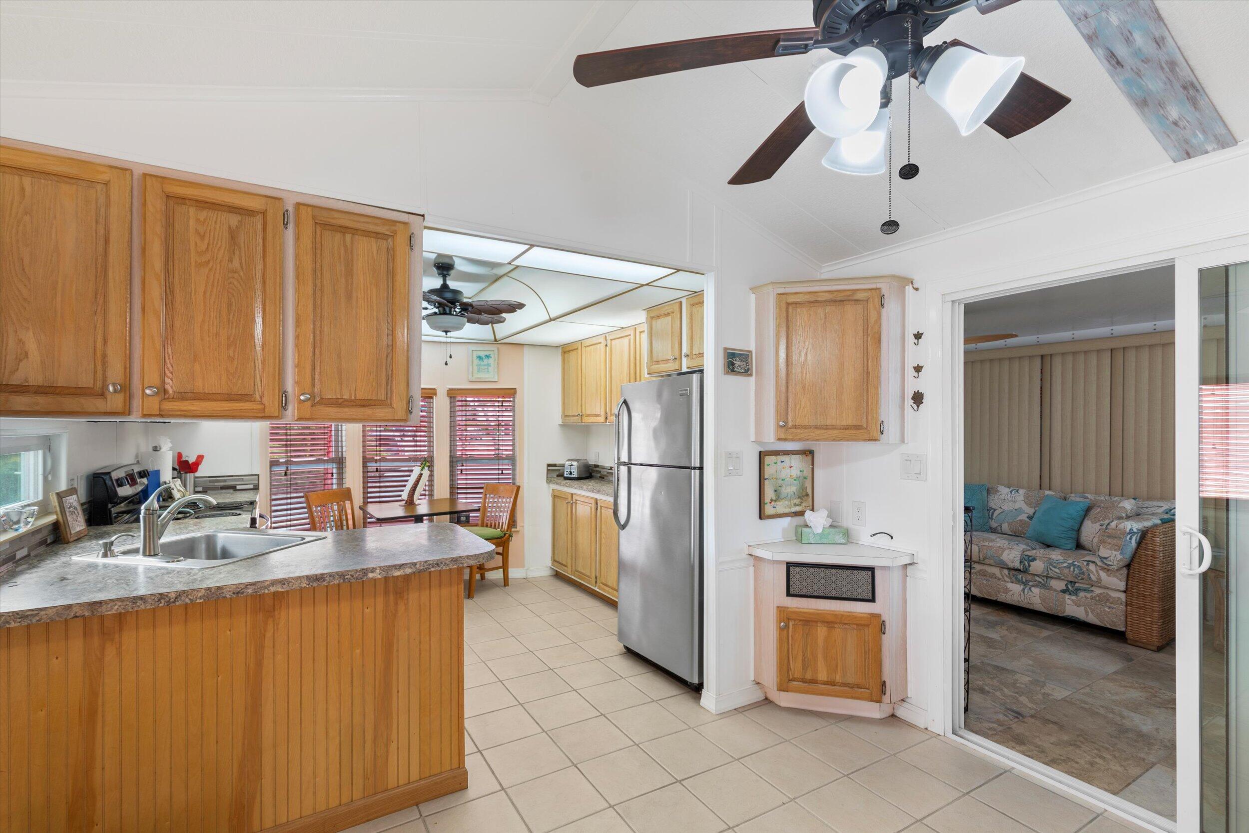 701 Spanish Main Drive 246 Property Photo 15