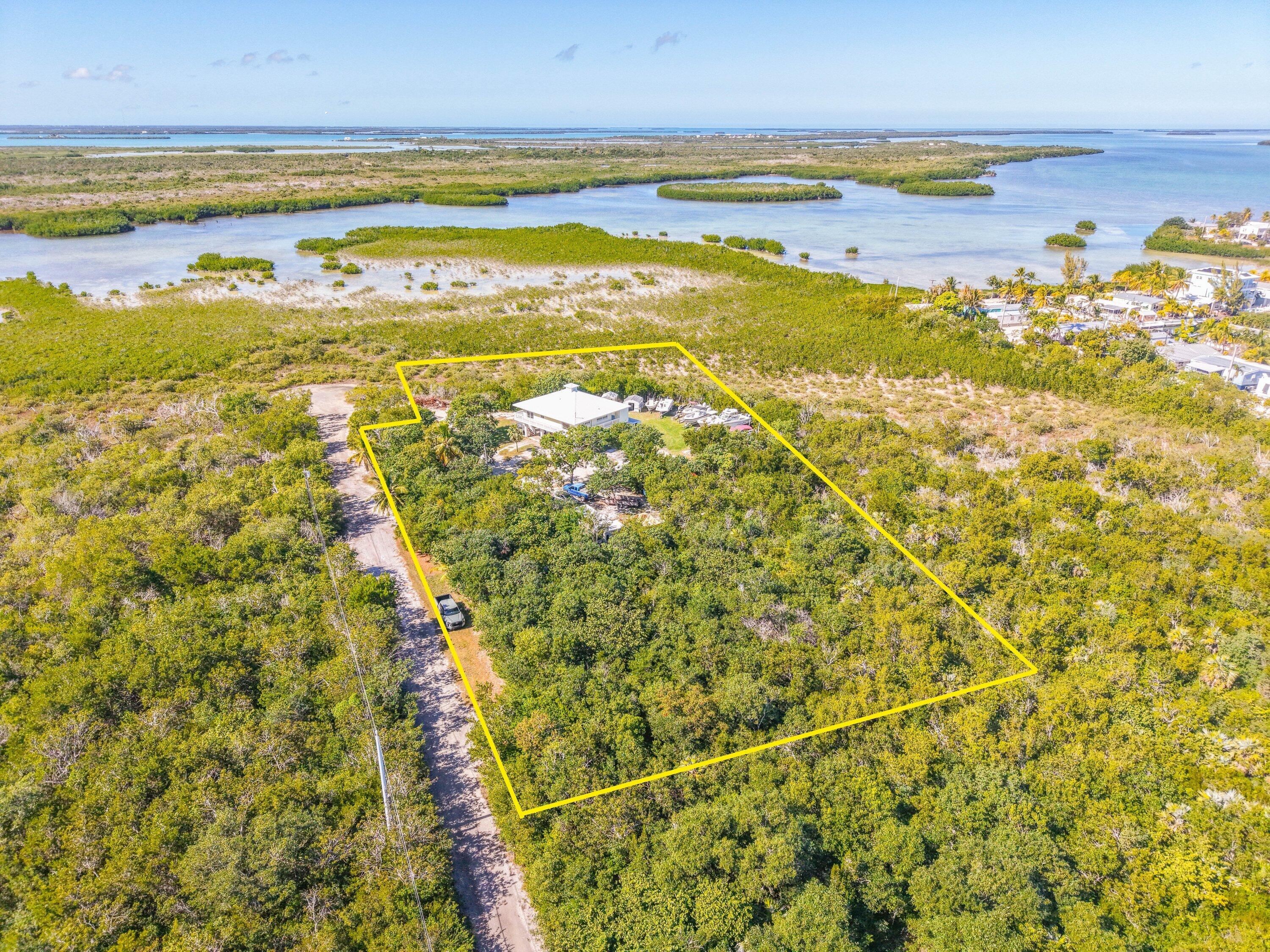 27821 Leeward S Road Property Photo 4