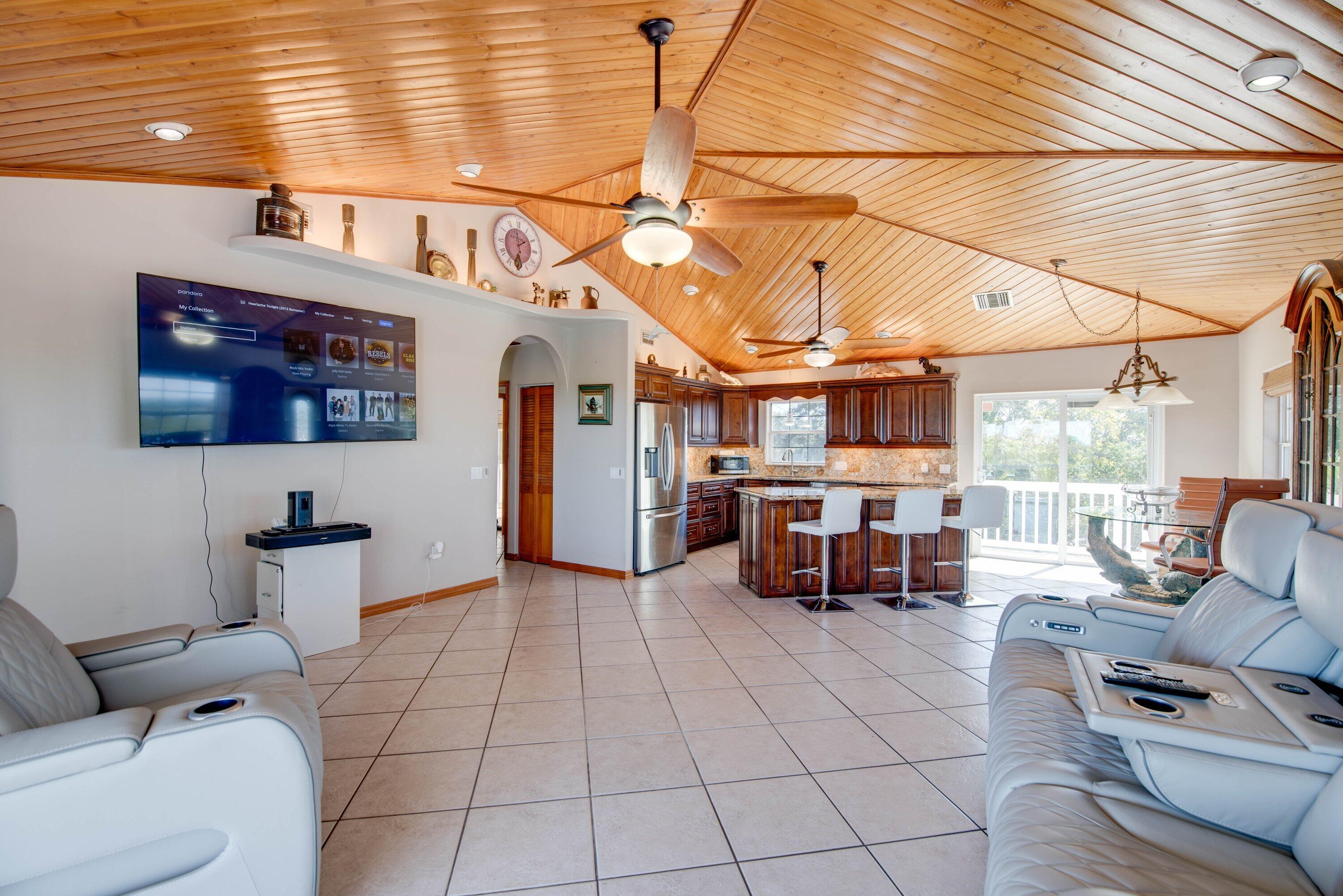 27821 Leeward S Road Property Photo 11