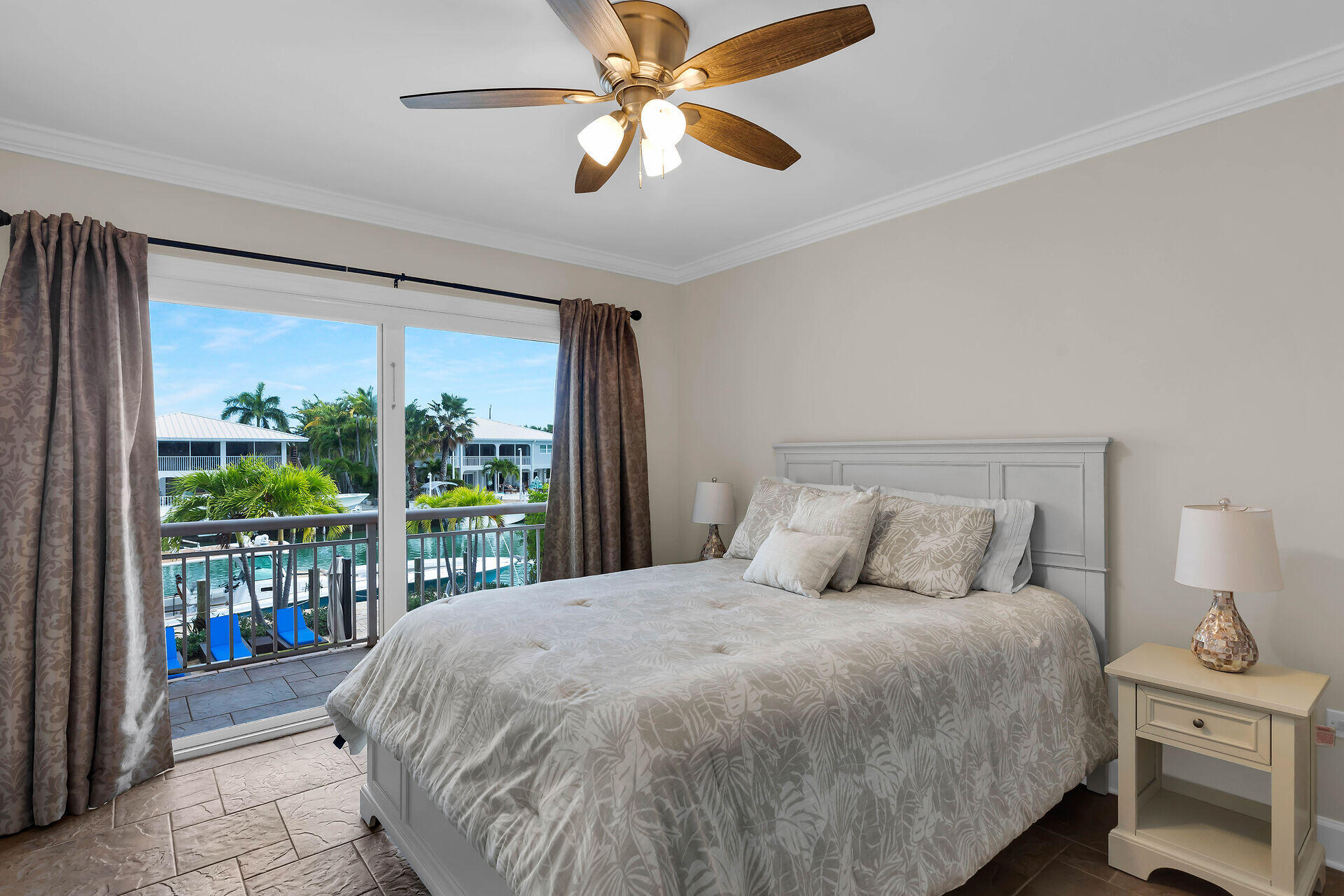 272 W Seaview Drive Property Photo 15