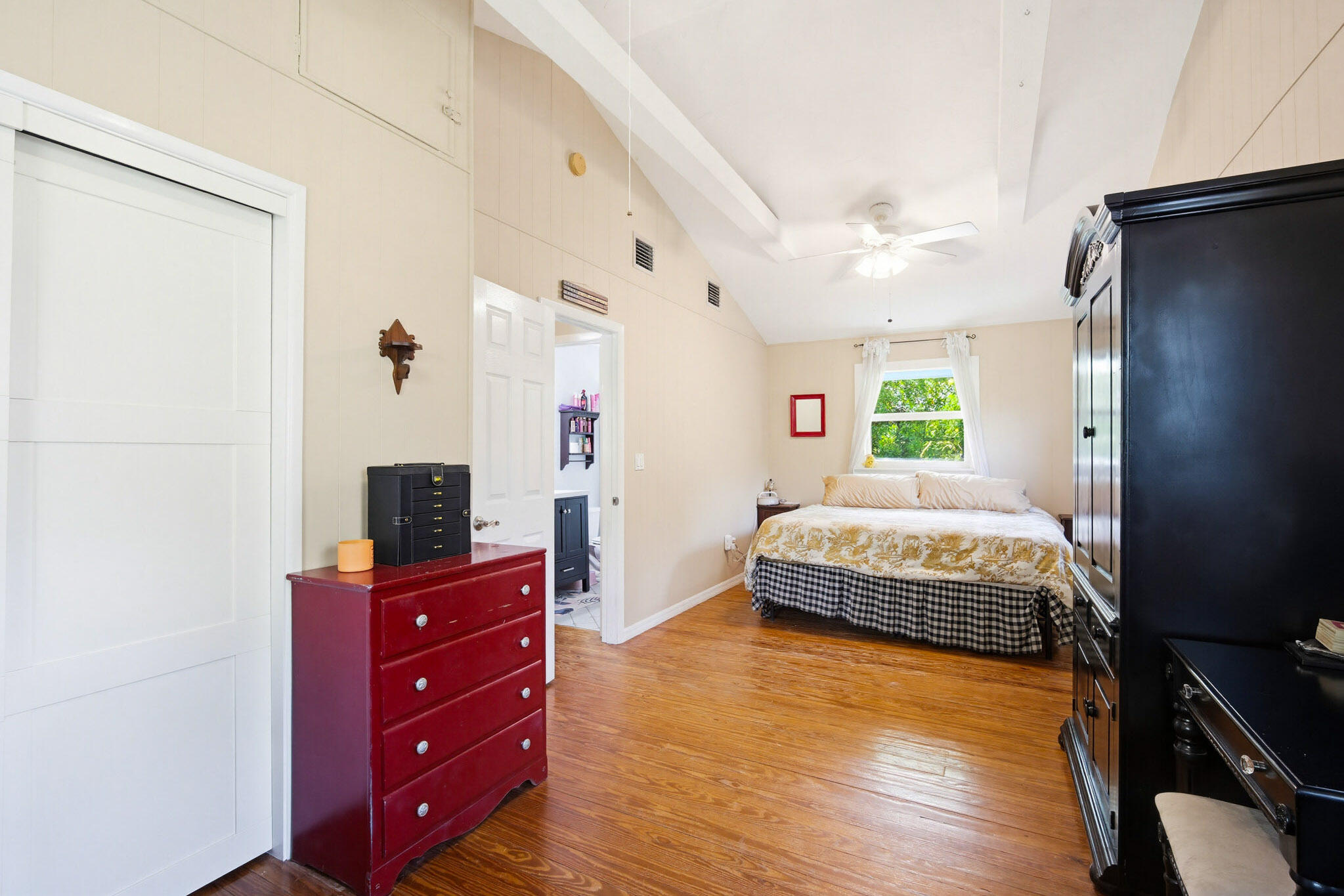 1258 Division Street Property Photo 50